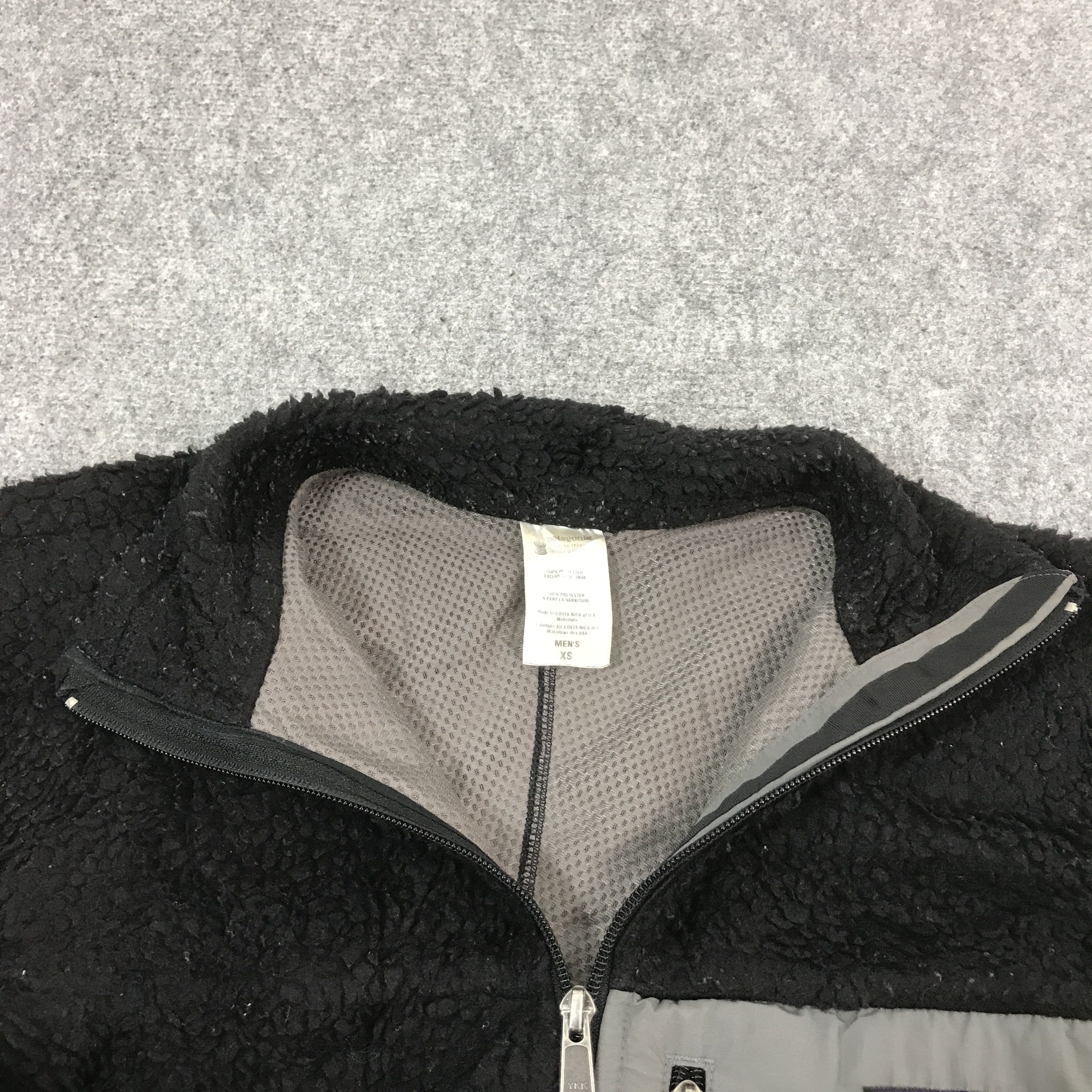 Patagonia Vintage Patagonia Black Fleece Zipper Jacket Size US XS / EU 42 / 0 - 5 Thumbnail