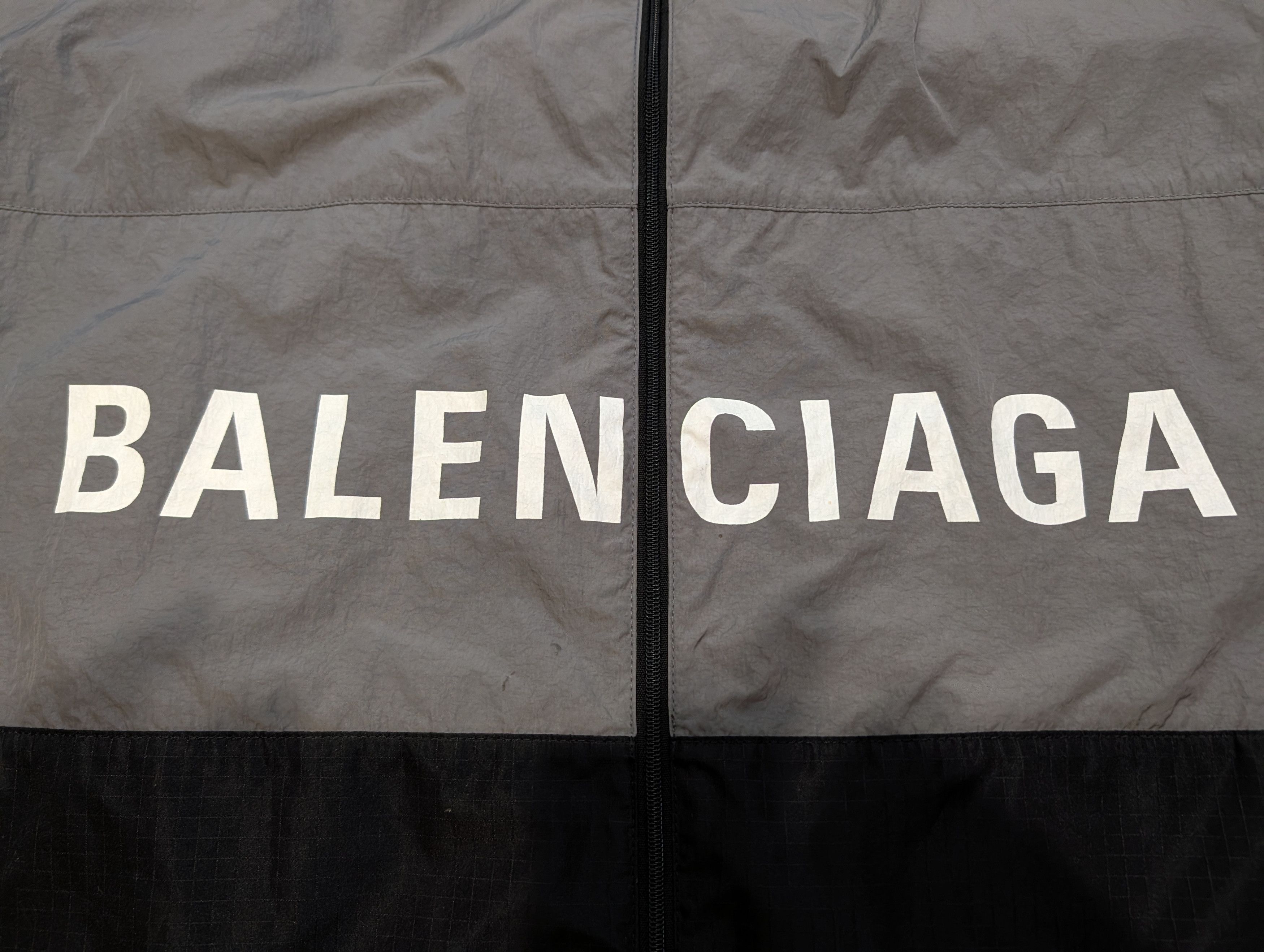 Balenciaga Balenciaga Two-Tone Tech Windbreaker FW23 534317TDO051408 Size US S / EU 44-46 / 1 - 3 Thumbnail