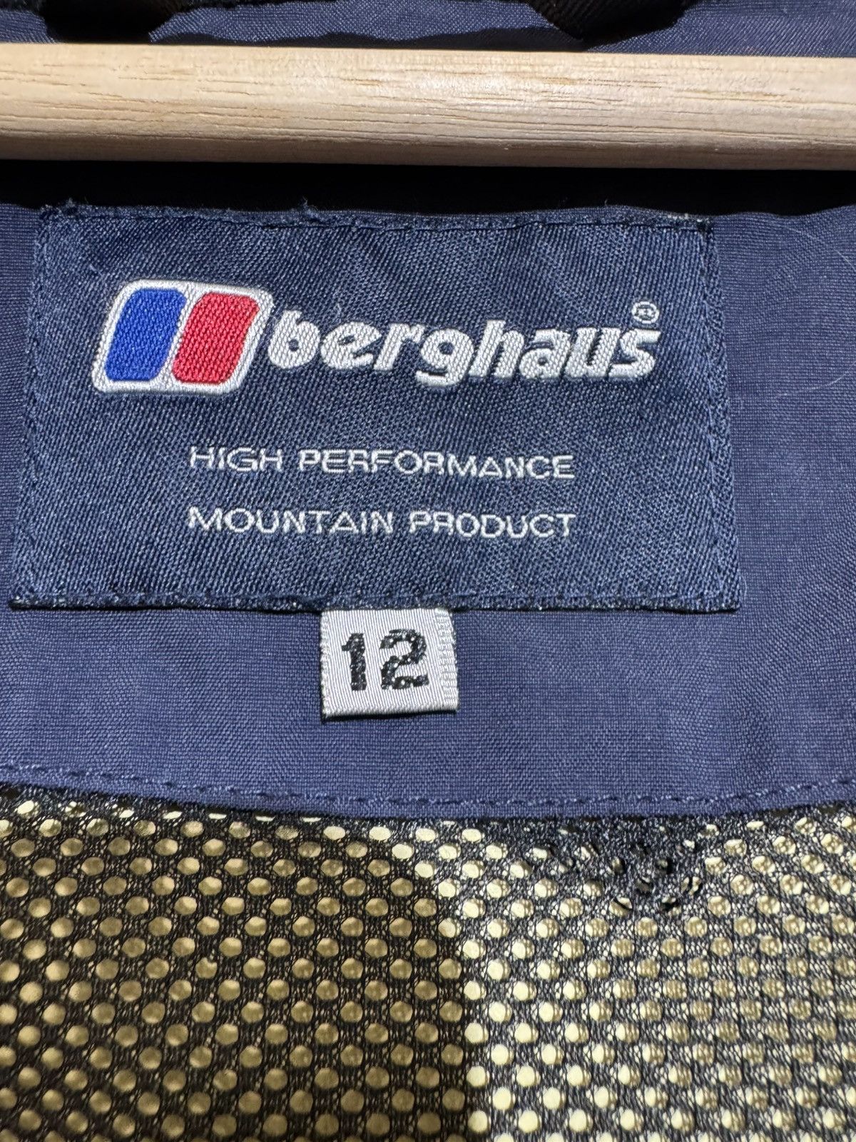 Berghaus × Vintage Berghaus Women's High Performance Gore-Tex Jacket Size 12 Size XL / US 12-14 / IT 48-50 - 23 Thumbnail