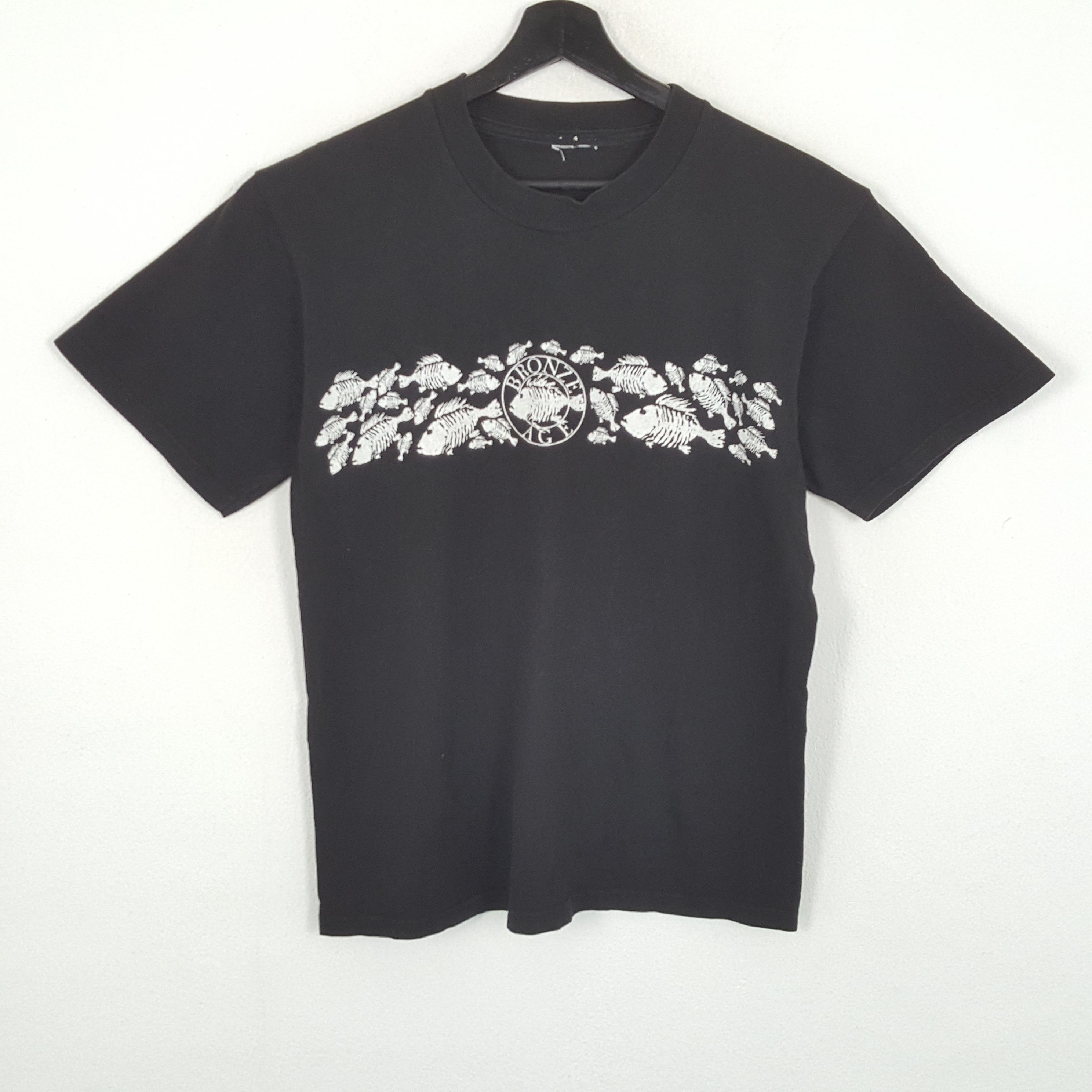 Vintage BRONZE AGE Surfing Style Streetwear Vintage Tshirt Size US M / EU 48-50 / 2 - 1 Thumbnail