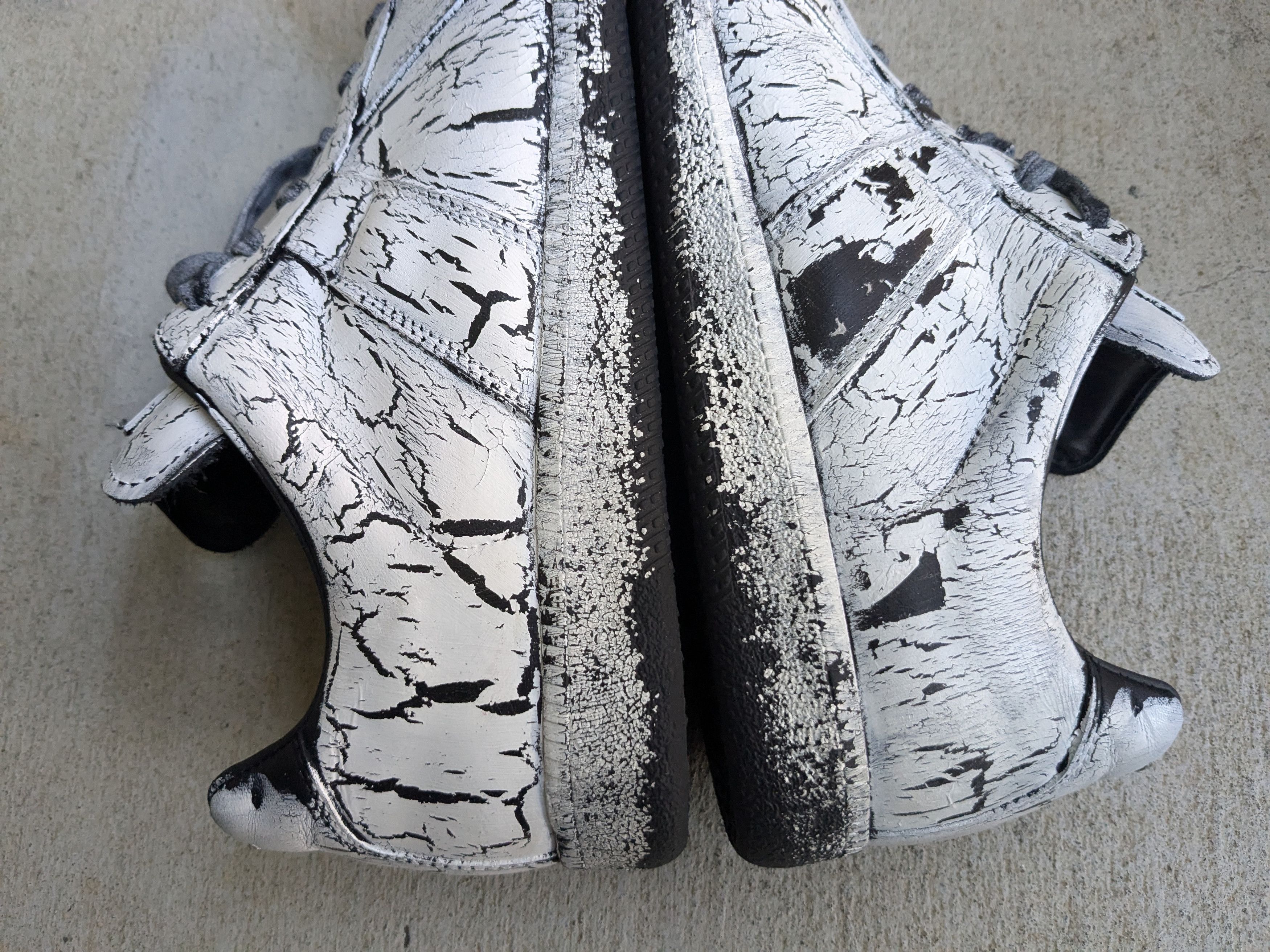 Maison Margiela Maison Margiela GAT White 8 41 Paint Low Tops Black Leather Size US 8 / EU 41 - 13 Thumbnail