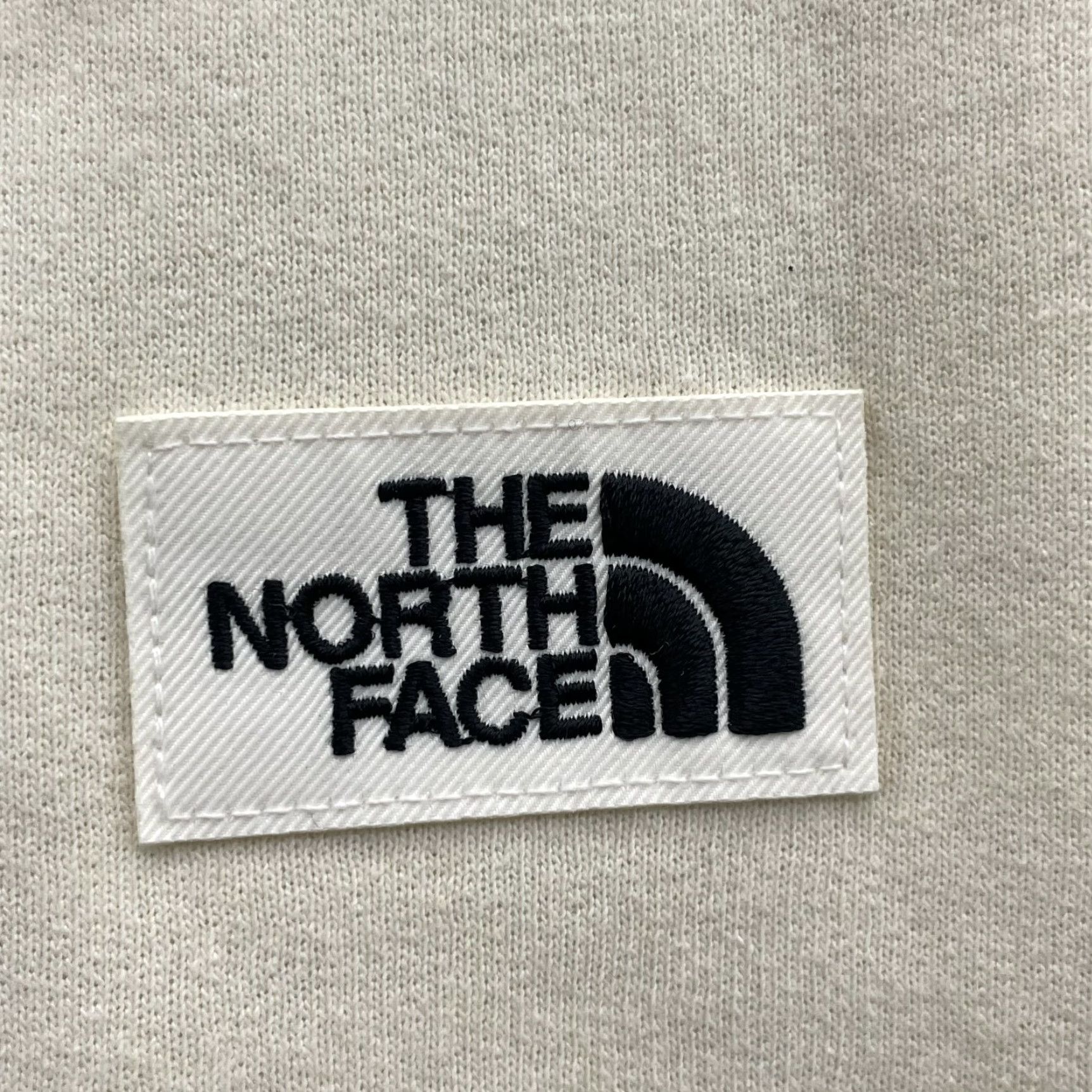 The North Face North Face 1/4 Zip Sweater Women XS Cream Minimalist Basic Gorpcore Outdoor Chic Shirt Size XS / US 0-2 / IT 36-38 - 3 Thumbnail