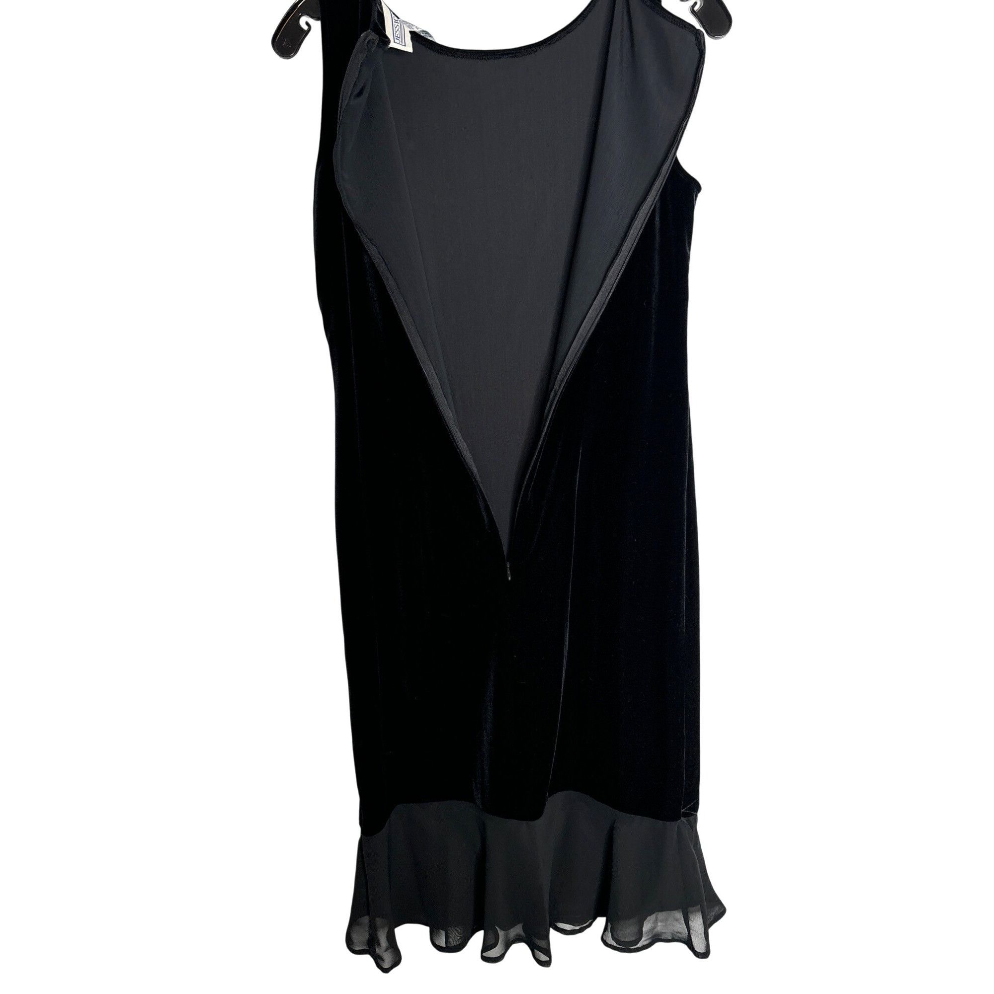 Vintage VINTAGE 90'S JESSICA HOWARD WOMEN'S BLACK VELVET COCKTAIL DR Size M / US 6-8 / IT 42-44 - 4 Thumbnail