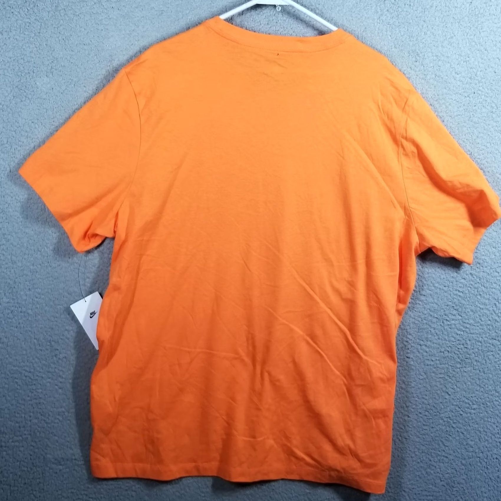 Nike Nike Sportswear Club Tee Shirt Adults XXL Orange White Embroidered Swoosh Size US XXL / EU 58 / 5 - 2 Thumbnail