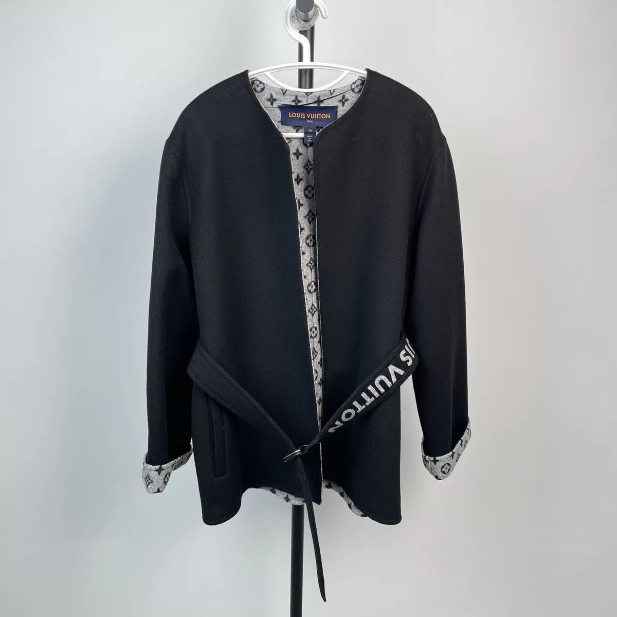 Louis Vuitton LV all-over print dressing gown coat black outer gray inner Size S / US 4 / IT 40 - 1 Thumbnail