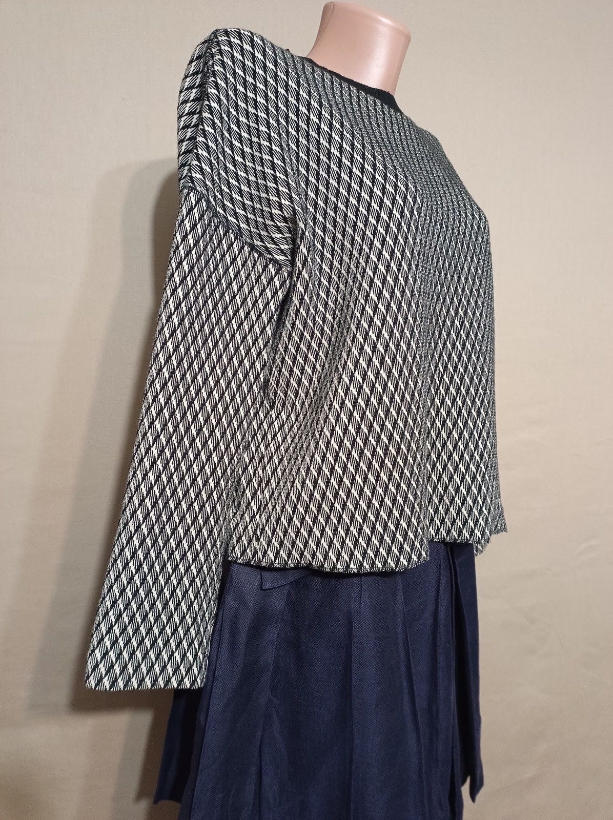 Max Mara Weekend Max Mara Andina Drop Shoulder Top Sweater Size XL Size XL / US 12-14 / IT 48-50 - 7 Thumbnail