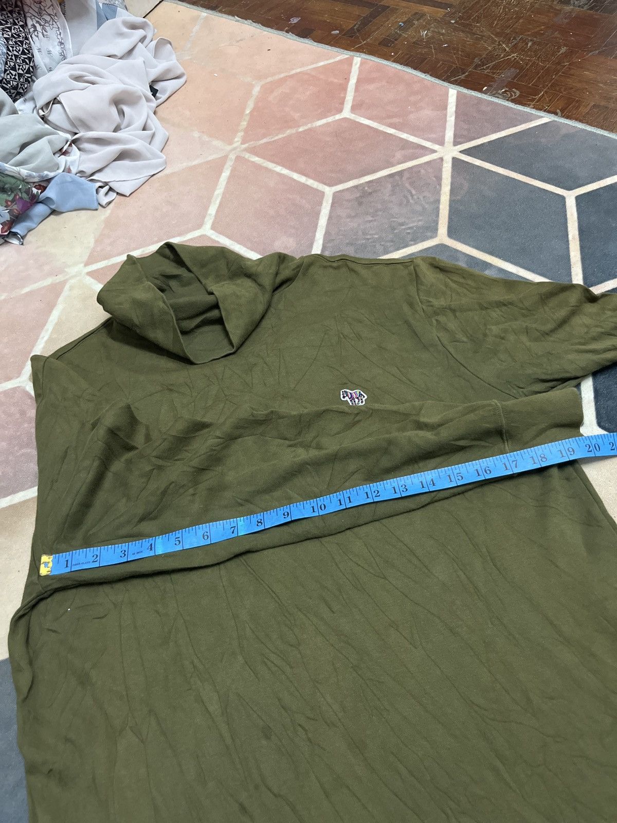Paul Smith 💥Offer💥Paul Smith CRAZY Monster Neck Tee Size US L / EU 52-54 / 3 - 12 Thumbnail