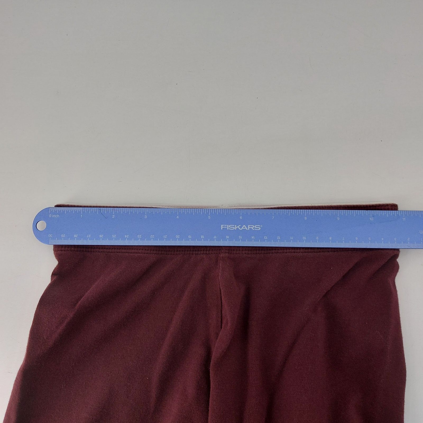 Nike Nike Athletic Leggings Size XS Burgundy Red Gold Print Sport Size 22" - 12 Thumbnail