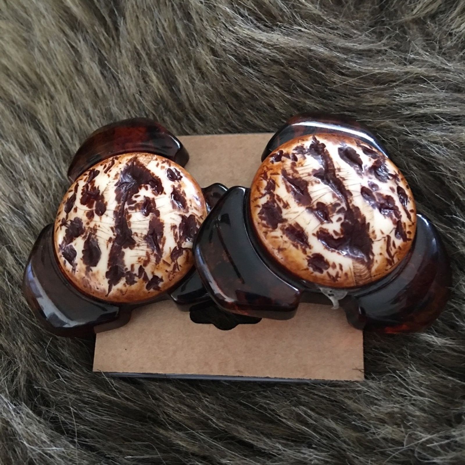 Vintage Vintage 80s large animal print resin clip earrings Size ONE SIZE - 6 Thumbnail