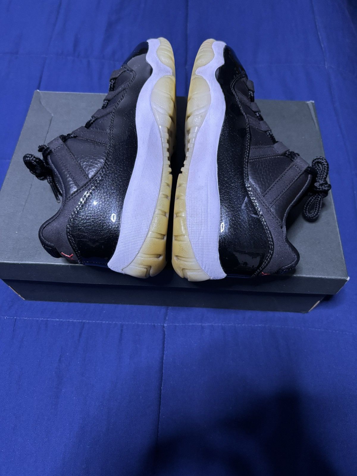 Jordan Brand Jordan 11 Retro Low 72-10 2022 Size 8 Size US 8 / EU 41 - 2 Thumbnail
