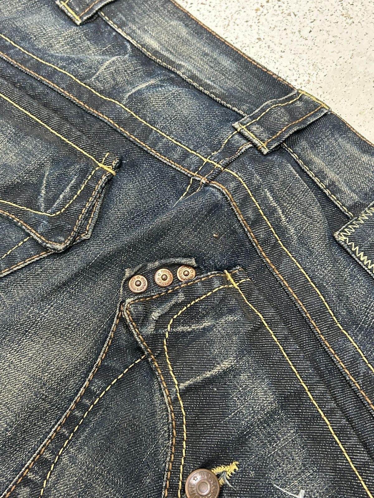Le Grande Bleu (L.G.B.) Vintage Baggy Jeans Bonaventure Brand Mud Washed Size US 31 - 14 Thumbnail