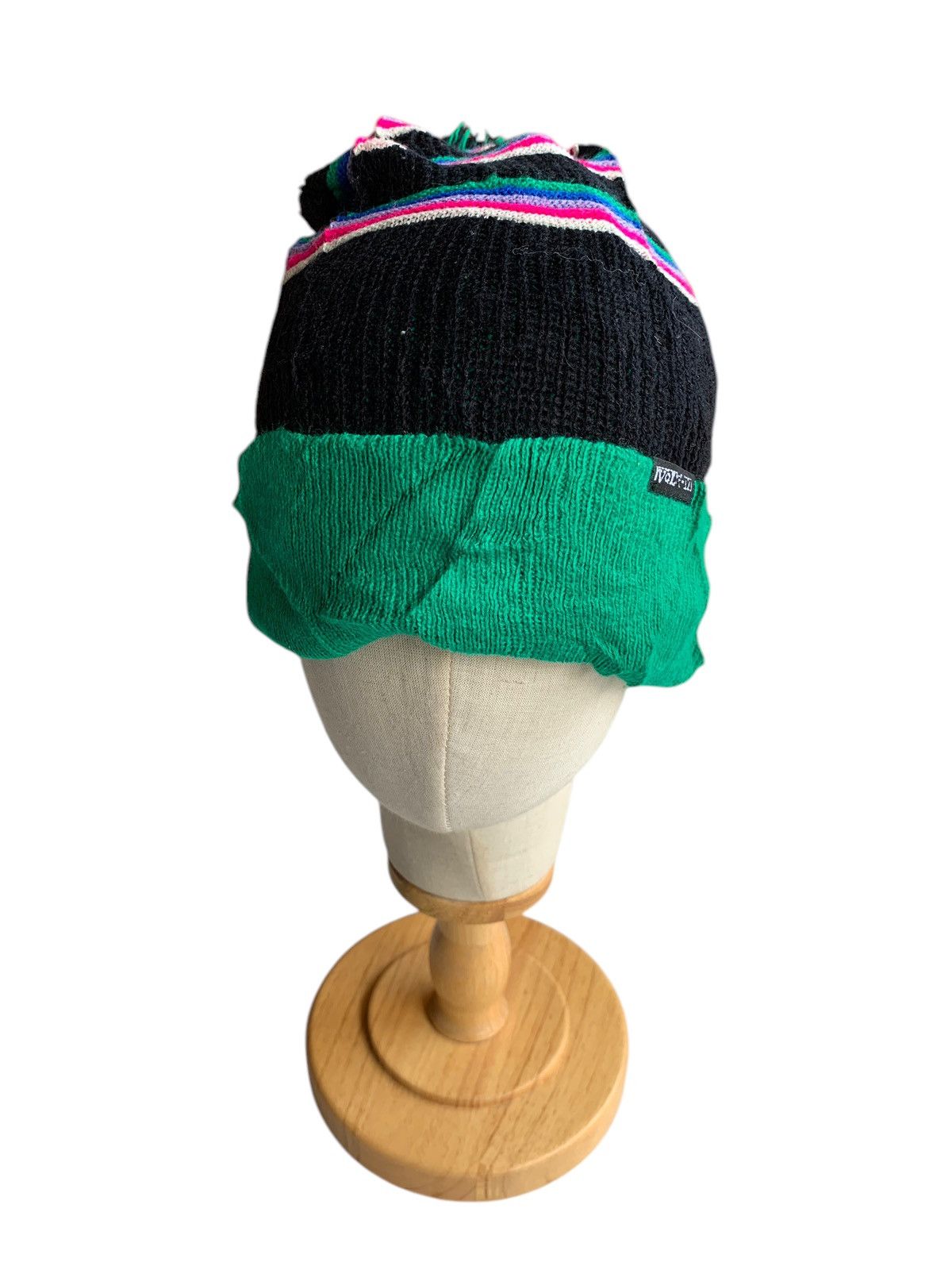 14th Addiction × Vintage Vintage Volcom Streetwear Winter Sessions Beanie Hats Size ONE SIZE - 4 Thumbnail