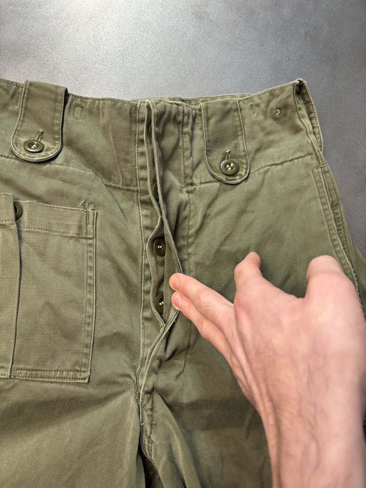 Vintage 1960s Vintage Dutch Military Cargo Shorts Heavy Duty Utility Size US 26 / EU 42 - 8 Thumbnail