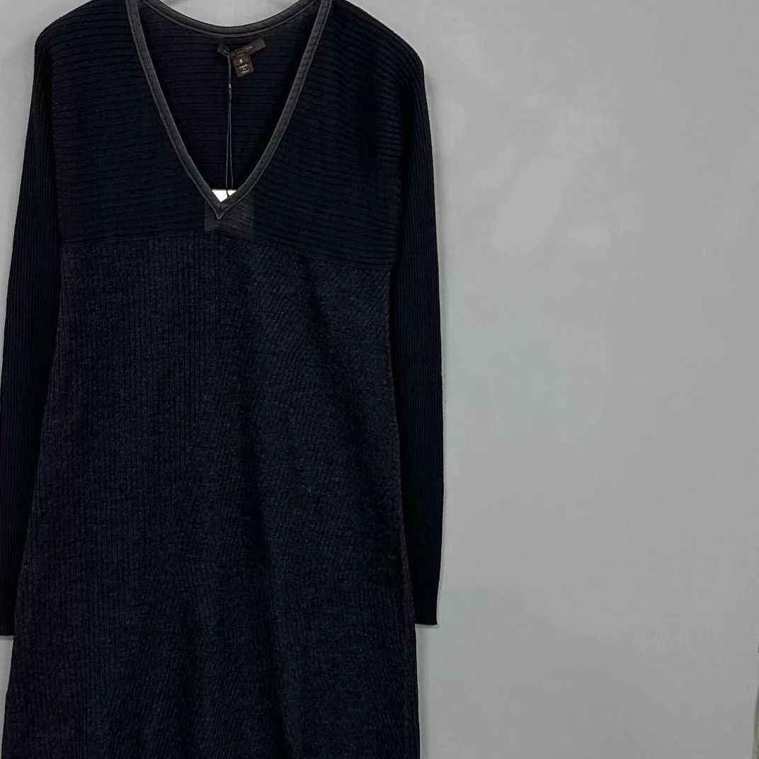 Louis Vuitton LV V-neck leather-trimmed wool dress 99 New Size S Size S / US 4 / IT 40 - 2 Thumbnail