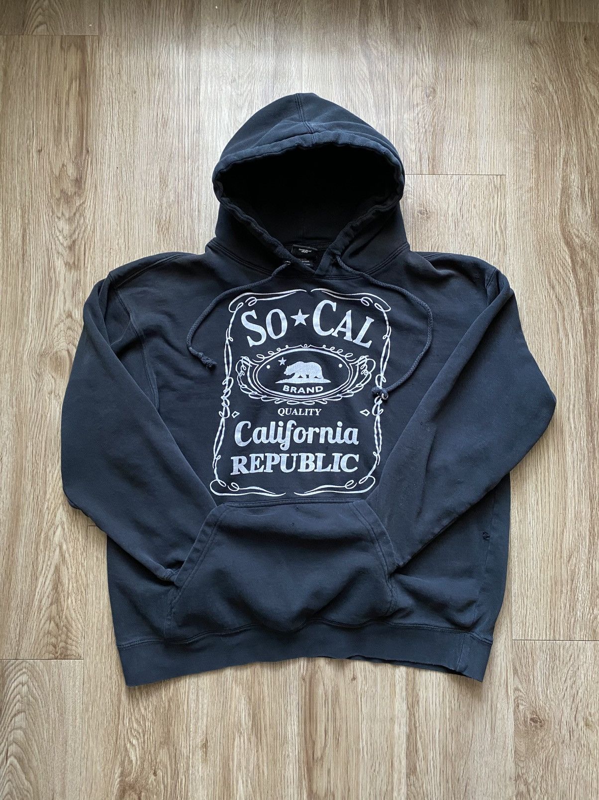 No Fear Y2K NO FEAR SO CAL THRASHED SKATER HOODIE Size US L / EU 52-54 / 3 - 1 Thumbnail