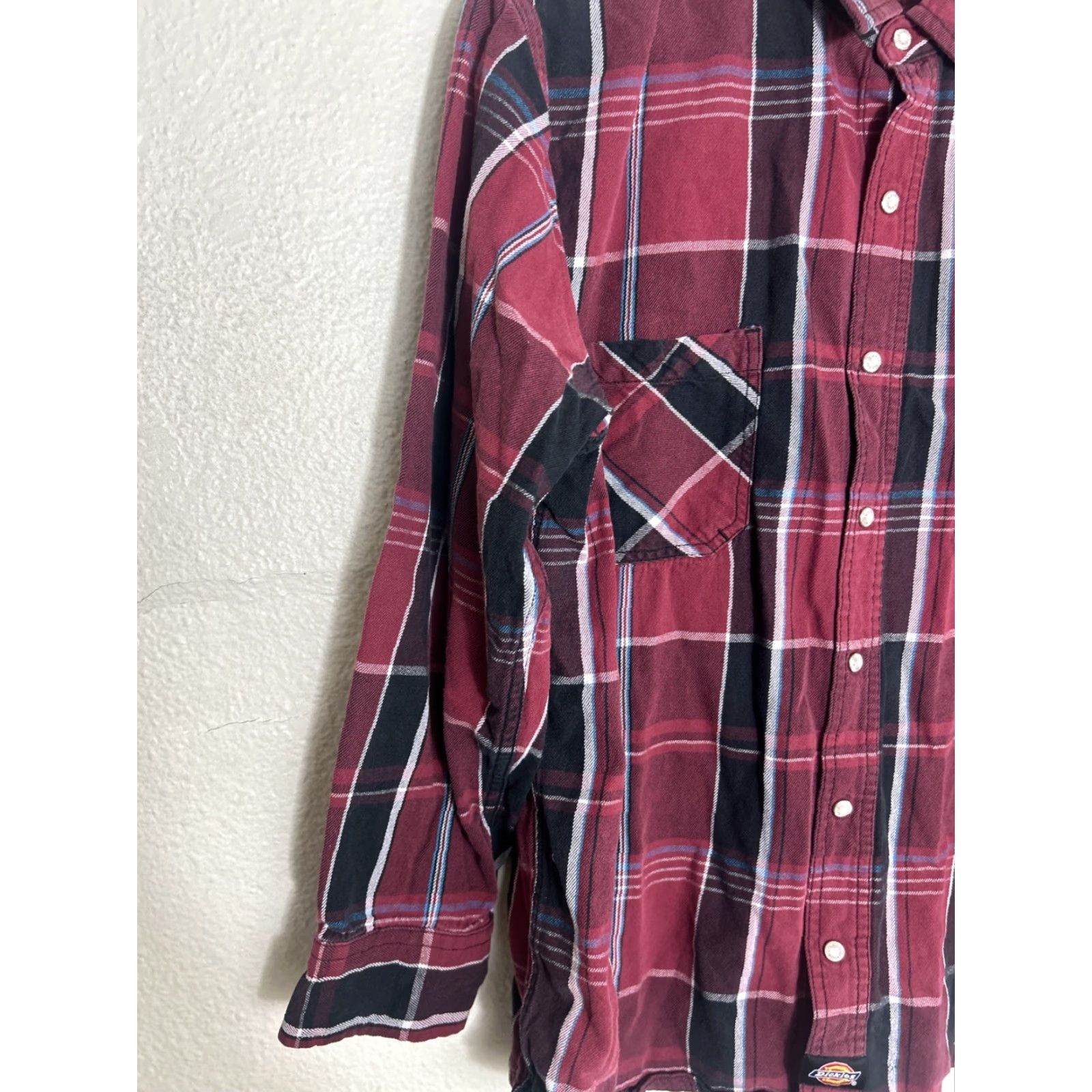 Dickies Dickies Mens XL Long Sleeve Pearl Snap Shirt Burgundy Plaid Flannel Cotton Size US XL / EU 56 / 4 - 2 Thumbnail
