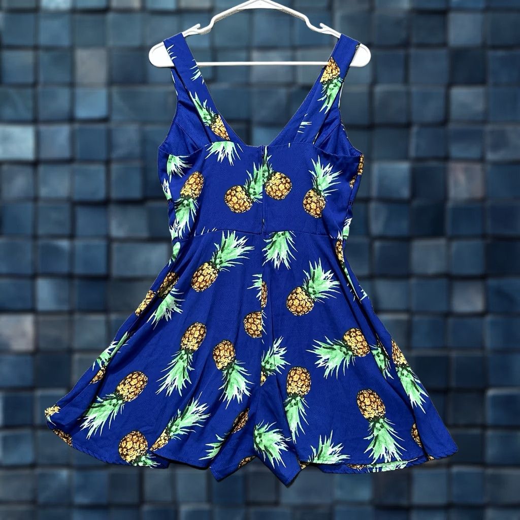 Vintage Charlotte Russe Romper Womens M Blue Pineapple Print Sleeveless Lace EUC Casual Party/Cocktail Travel Womens Size 32" / US 10 / IT 46 - 1 Thumbnail