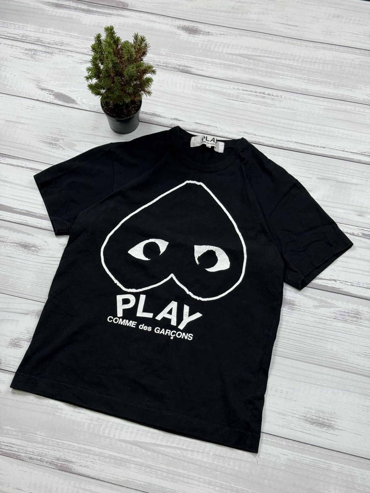 Comme des Garcons CDG Play Comme Des Garçons Inverted Heart Black and White Size US M / EU 48-50 / 2 - 2 Thumbnail