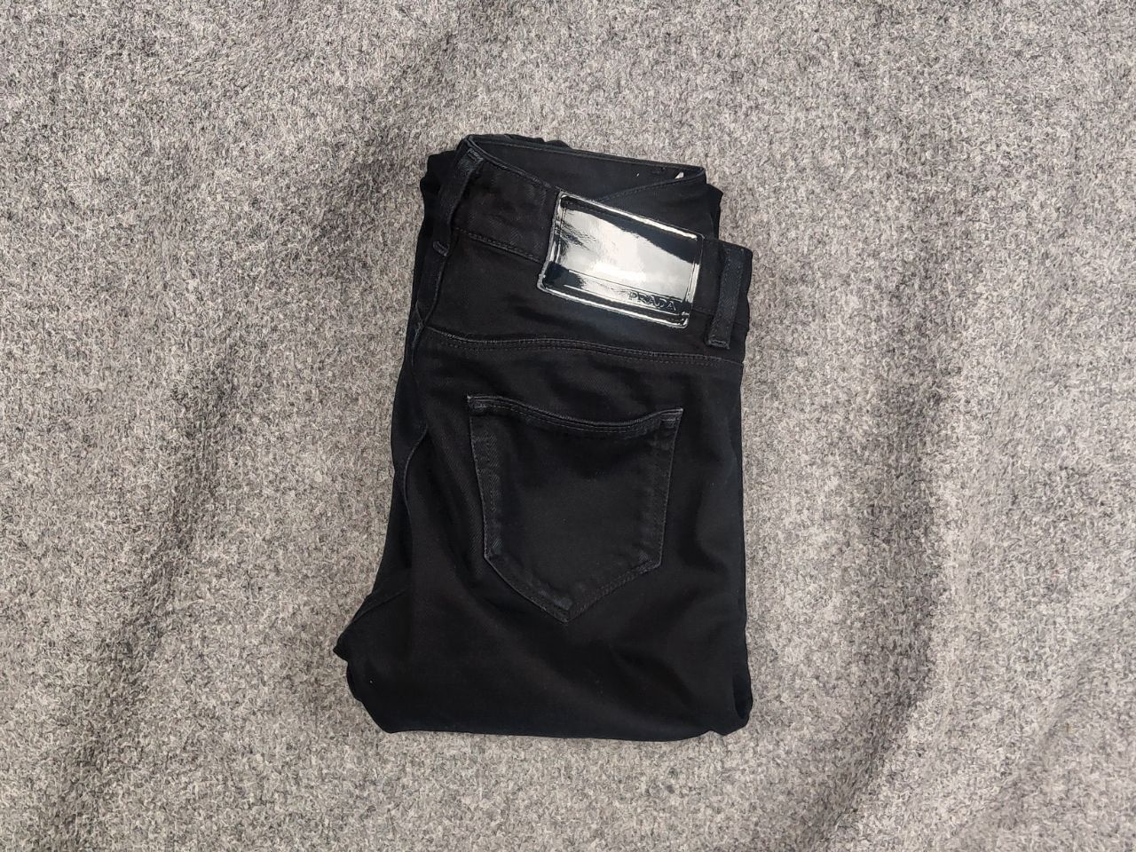 Prada Vintage Prada Crop Dark Blue Denim Womens Jeans Zipper Y2K Size 27" / US 4 / IT 40 - 2 Thumbnail