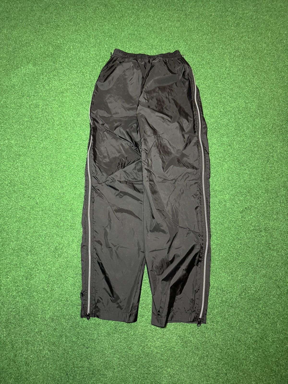Nike Nike Nylon Jogger Vintage 90s 24x30 Drawstring L Sweatpants Size 24" / US 00 / IT 34 - 6 Thumbnail