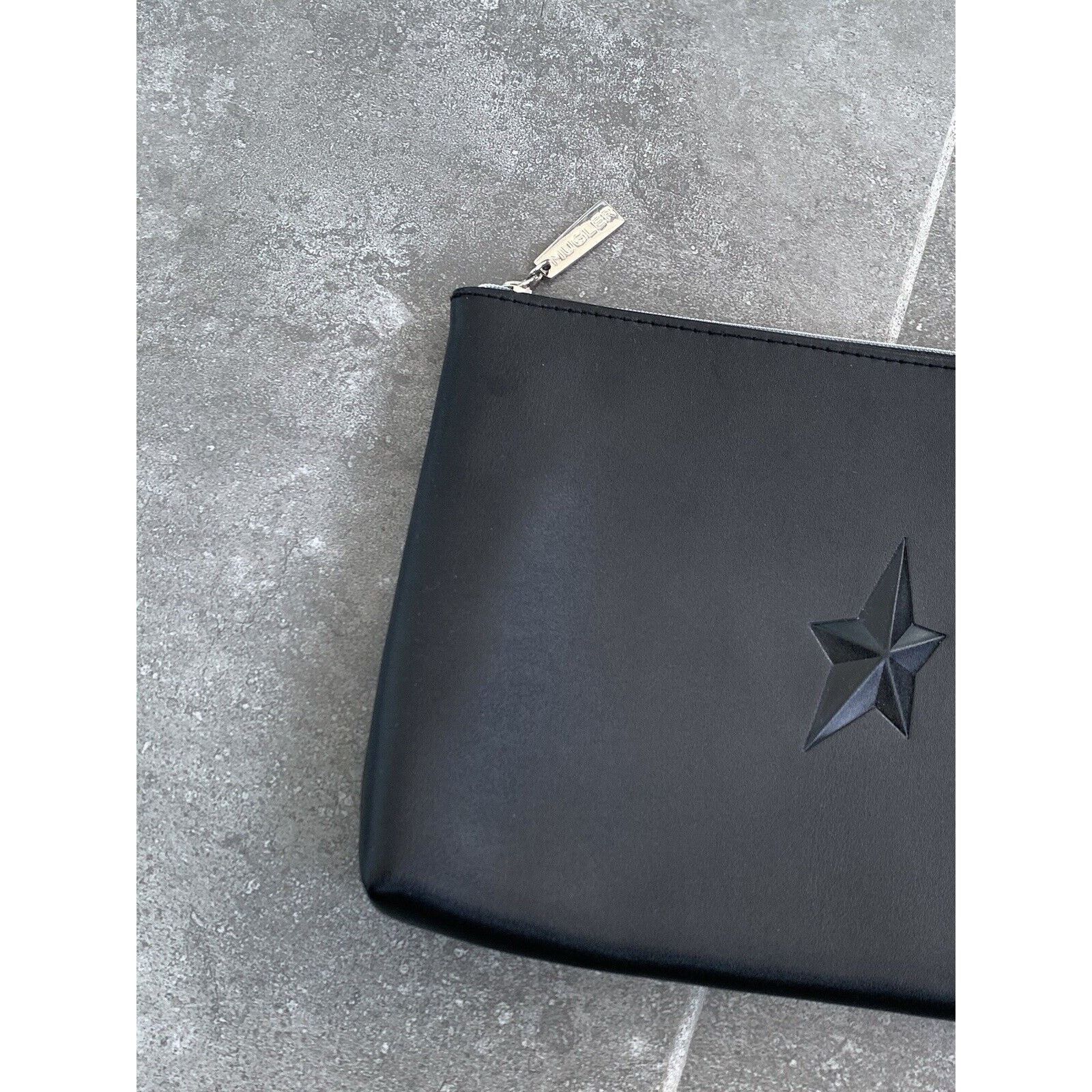 Designer × Thierry Mugler THIERRY MUGLER Pouch Cosmetic Bag Makeup Perfume Handbag Size ONE SIZE - 3 Thumbnail