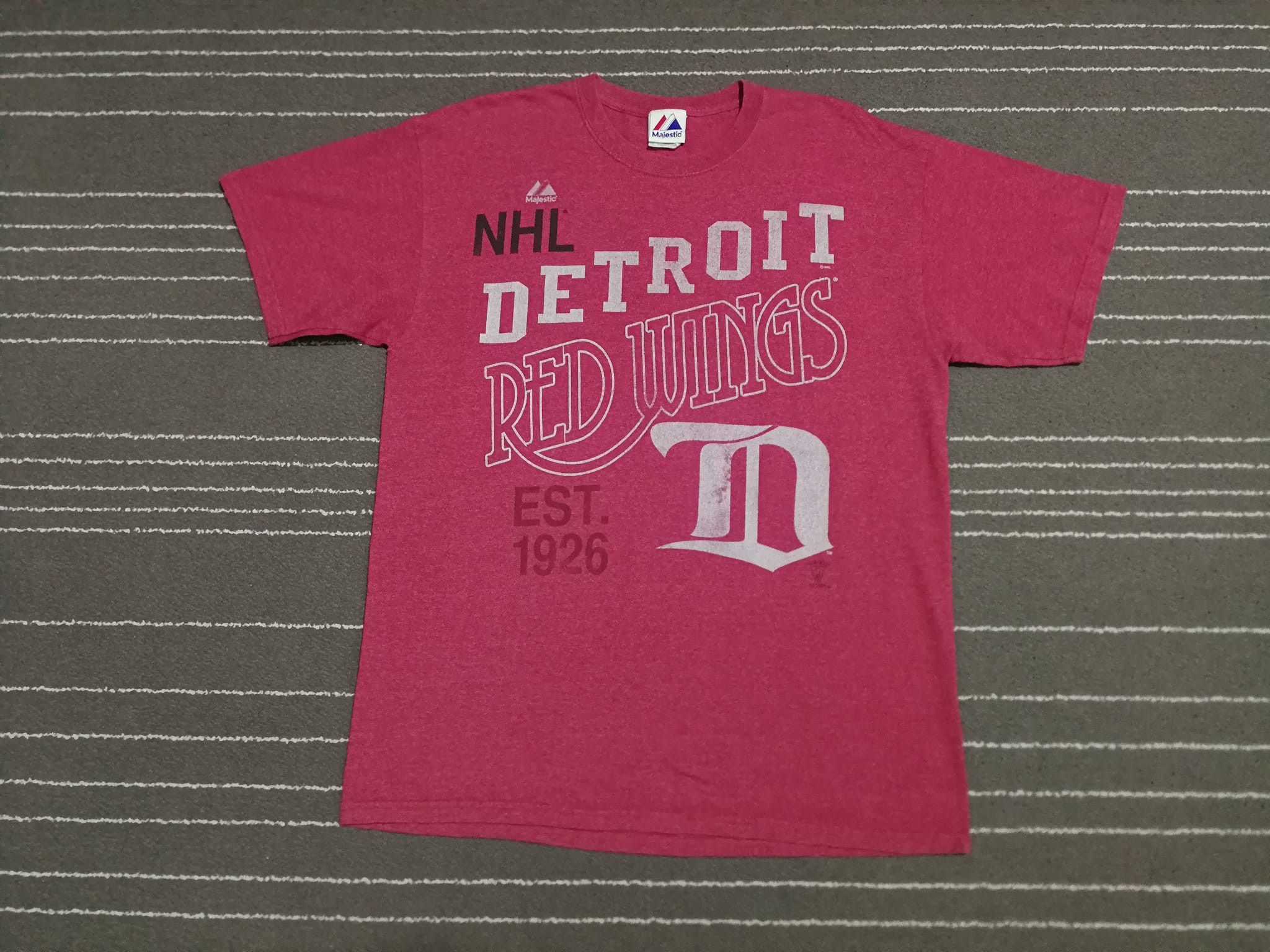 image of Nhl Detroit Red Wings Vintage Hockey Majestic L, Men's (Size Medium)