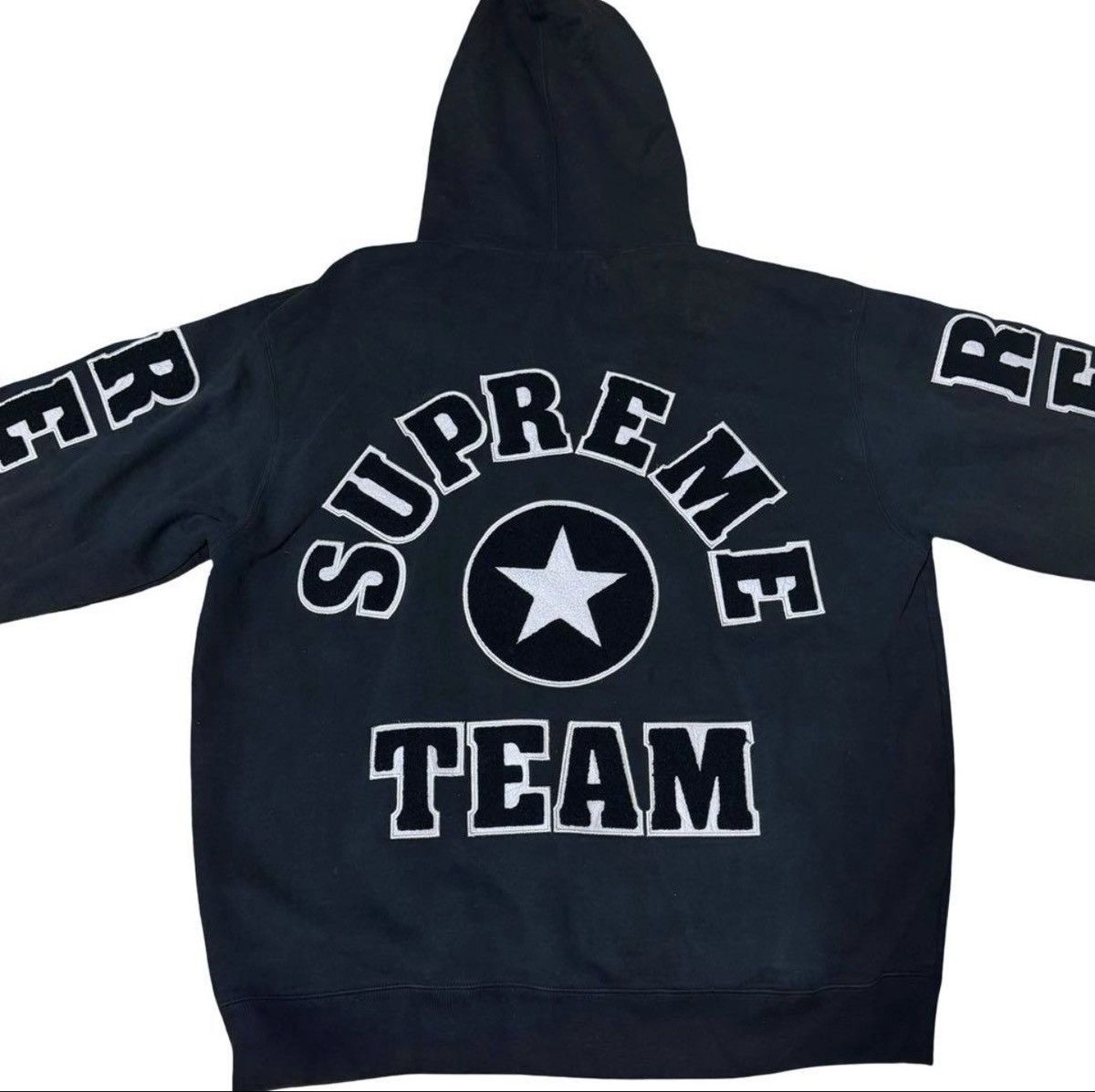 Supreme SUPREME Team Chenille Hooded Sweatshirt XXL Size US XXL / EU 58 / 5 - 5 Thumbnail