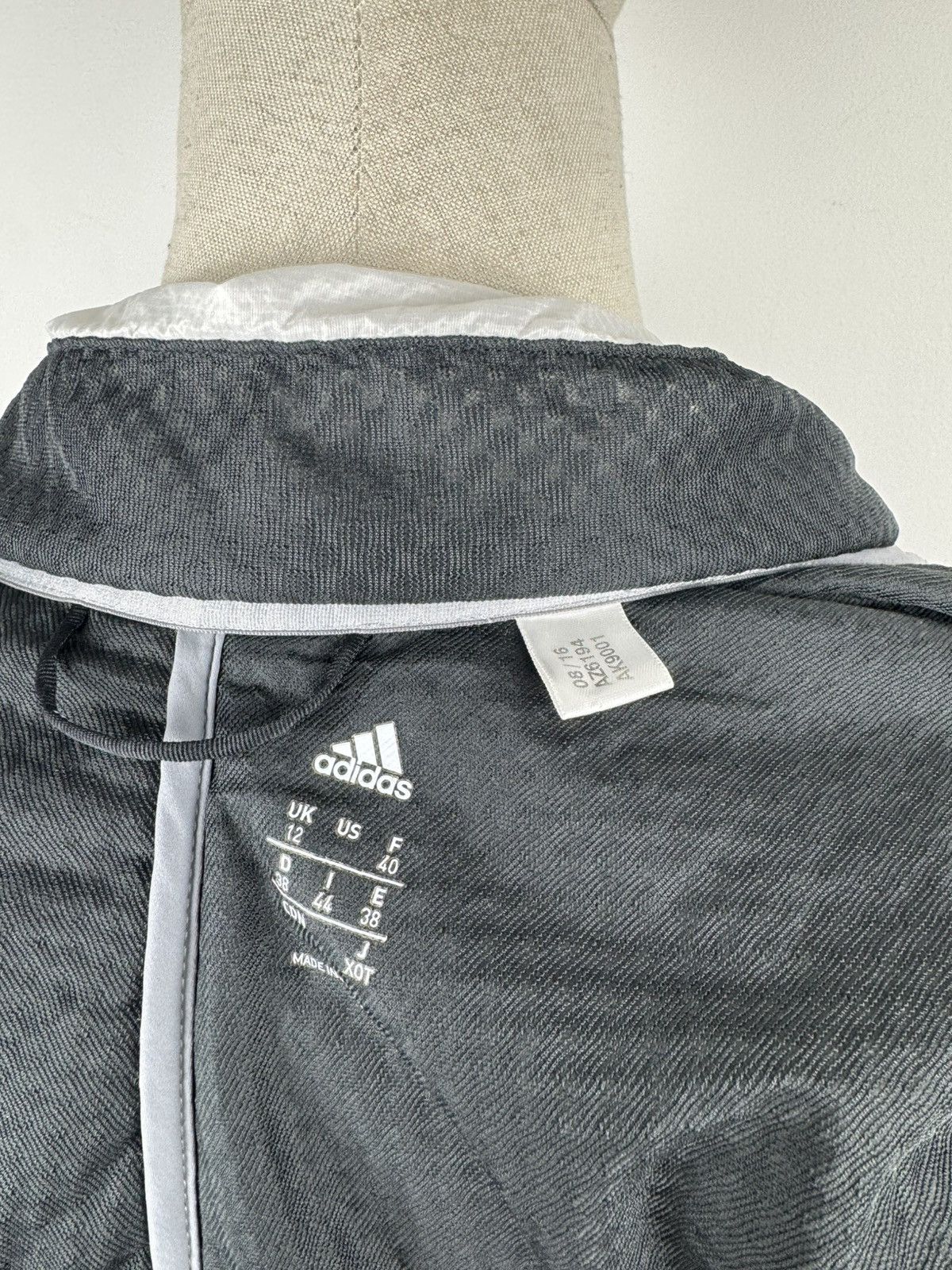 Adidas Women’s Adidas Xperior Edg Sport Jacket size 12 Size XL / US 12-14 / IT 48-50 - 7 Thumbnail