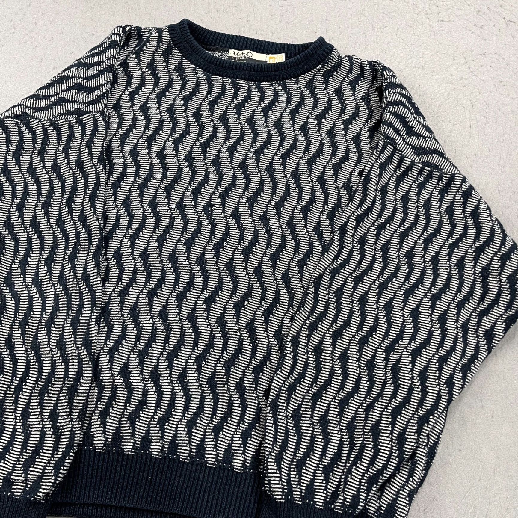 Vintage VINTAGE MAPS Collection Sweater Mens XL Blue Pullover 90s Crewneck Knit Cotton Geometric Abstract Regular Chest Size US XL / EU 56 / 4 - 3 Thumbnail