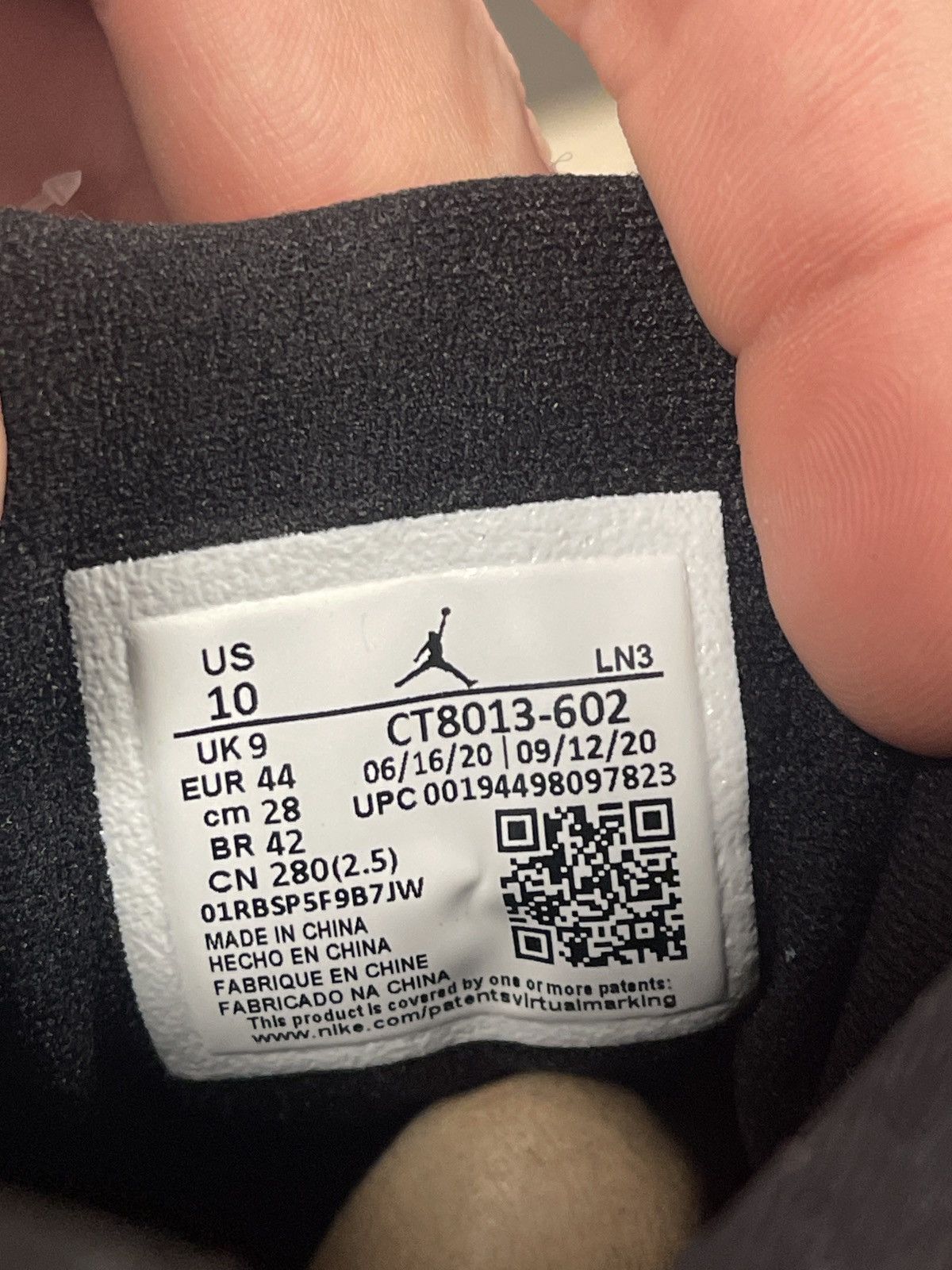 Jordan Brand Size 10 - Air Jordan 12 Retro Reverse Flu Game CT8013-602 Size US 10 / EU 43 - 9 Thumbnail
