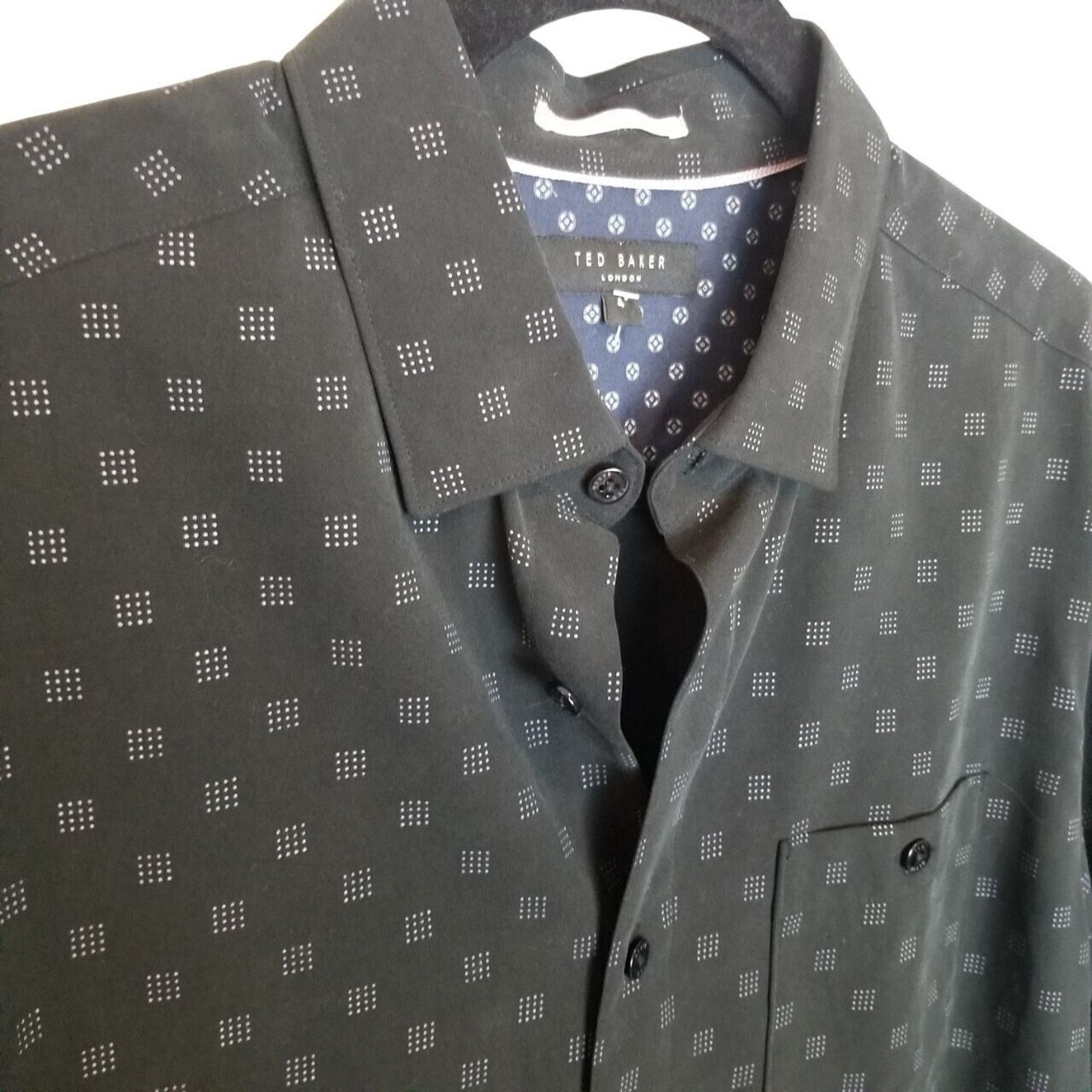 Ted Baker Ted Baker Men Geometric Print Dress Shirt 4 Large Classic Size US L / EU 52-54 / 3 - 5 Thumbnail