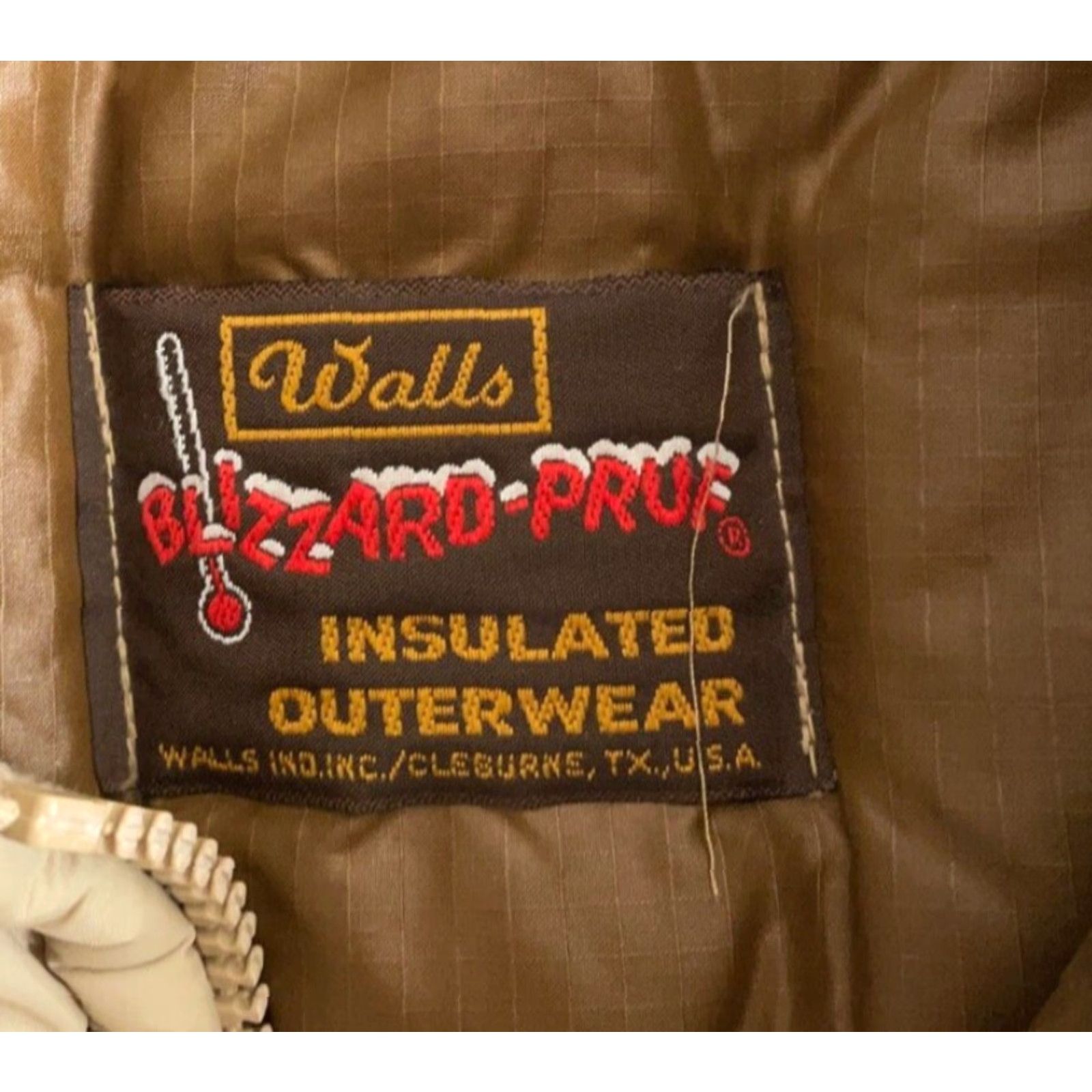 Walls VINTAGE Walls Blizzard Pruf Puffer Jacket Men's Large Beige Zip Up Faux Fur Collar 80s Nature Outdoor Retro Size US L / EU 52-54 / 3 - 3 Thumbnail
