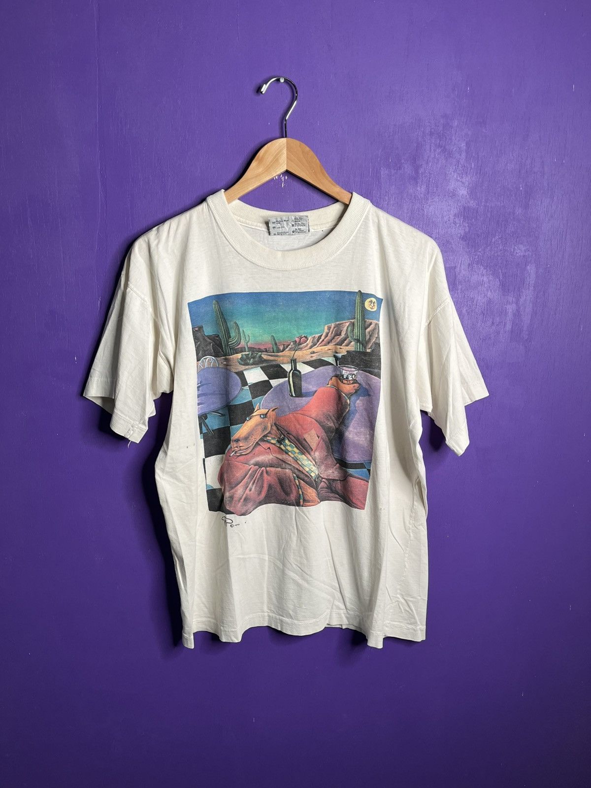 Vintage Vintage 1991 smoking dog desert art t-shirt Size US L / EU 52-54 / 3 - 1 Thumbnail