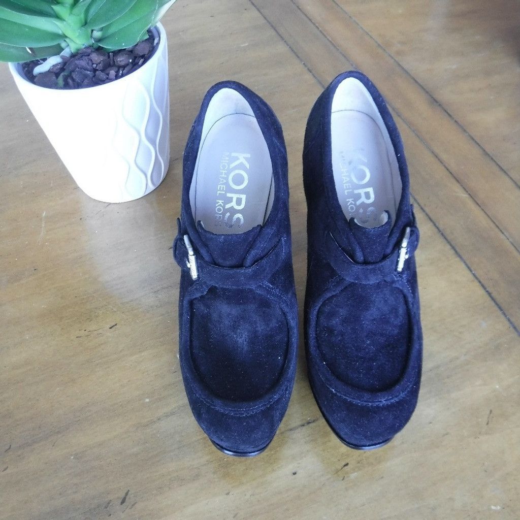 Michael Kors Micheal Kors Suede Platform Vintage Heels 6.5 Size US 6.5 / IT 36.5 - 1 Thumbnail