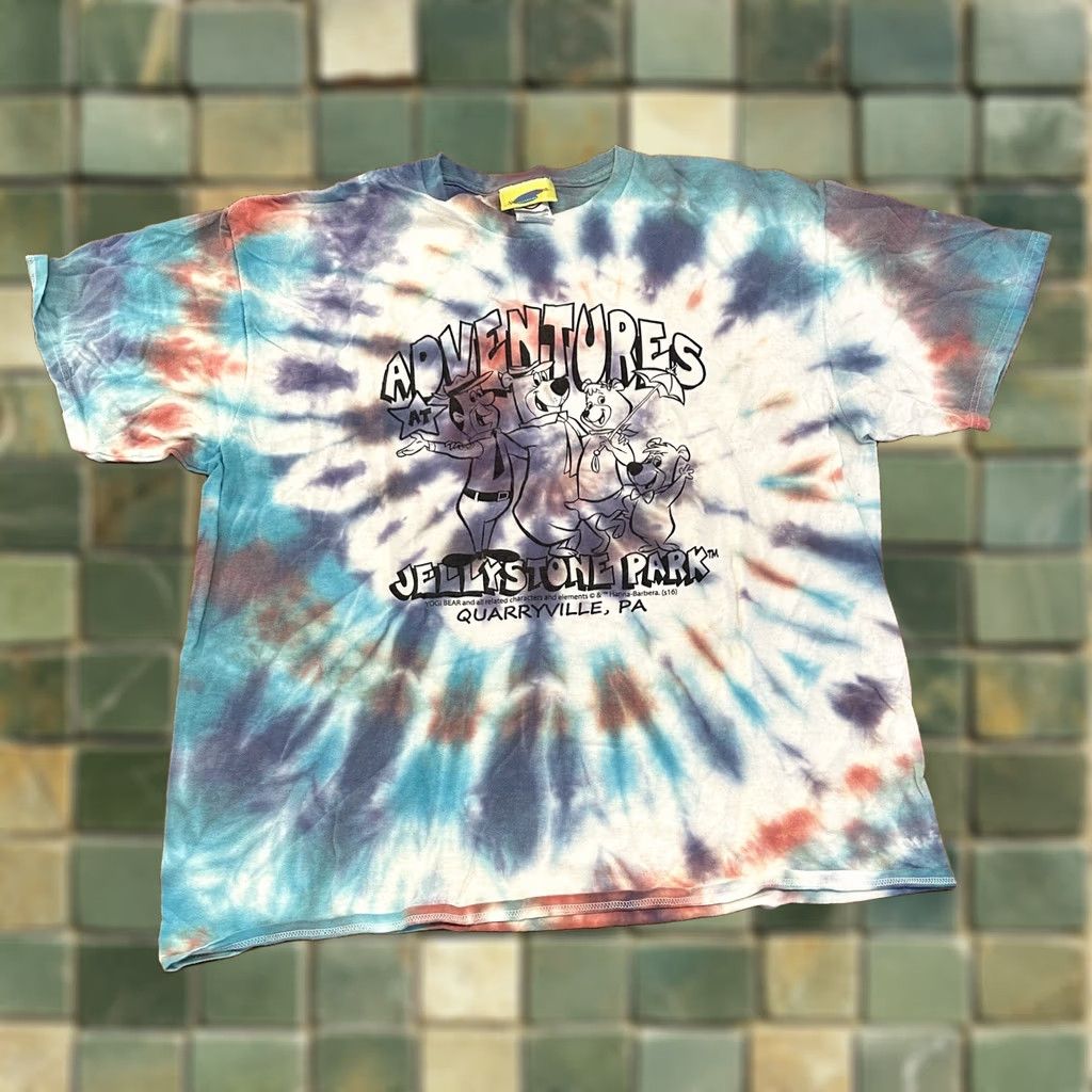 Delta Jellystone Park Tie Dye T Shirt XL Hanna Barbera Yogi Bear Mens Size US XL / EU 56 / 4 - 1 Thumbnail