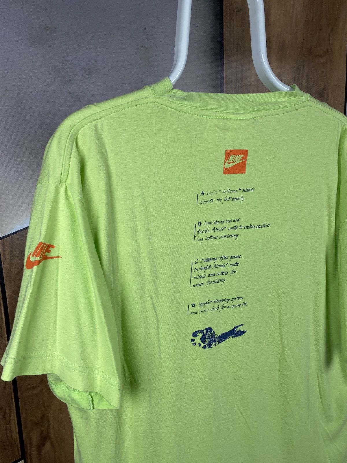 Nike ®️Vintage 90s T-Shirt Nike Big Swoosh Logo VTG Art Tee®️ Size US M / EU 48-50 / 2 - 6 Thumbnail