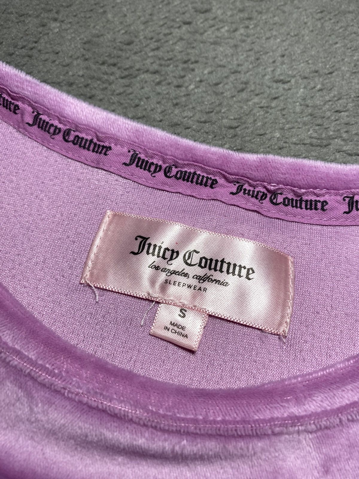 Juicy Couture × Vintage Juicy Couture Pink Velvet boxy cropped T-shirt with logo Size S / US 4 / IT 40 - 10 Thumbnail