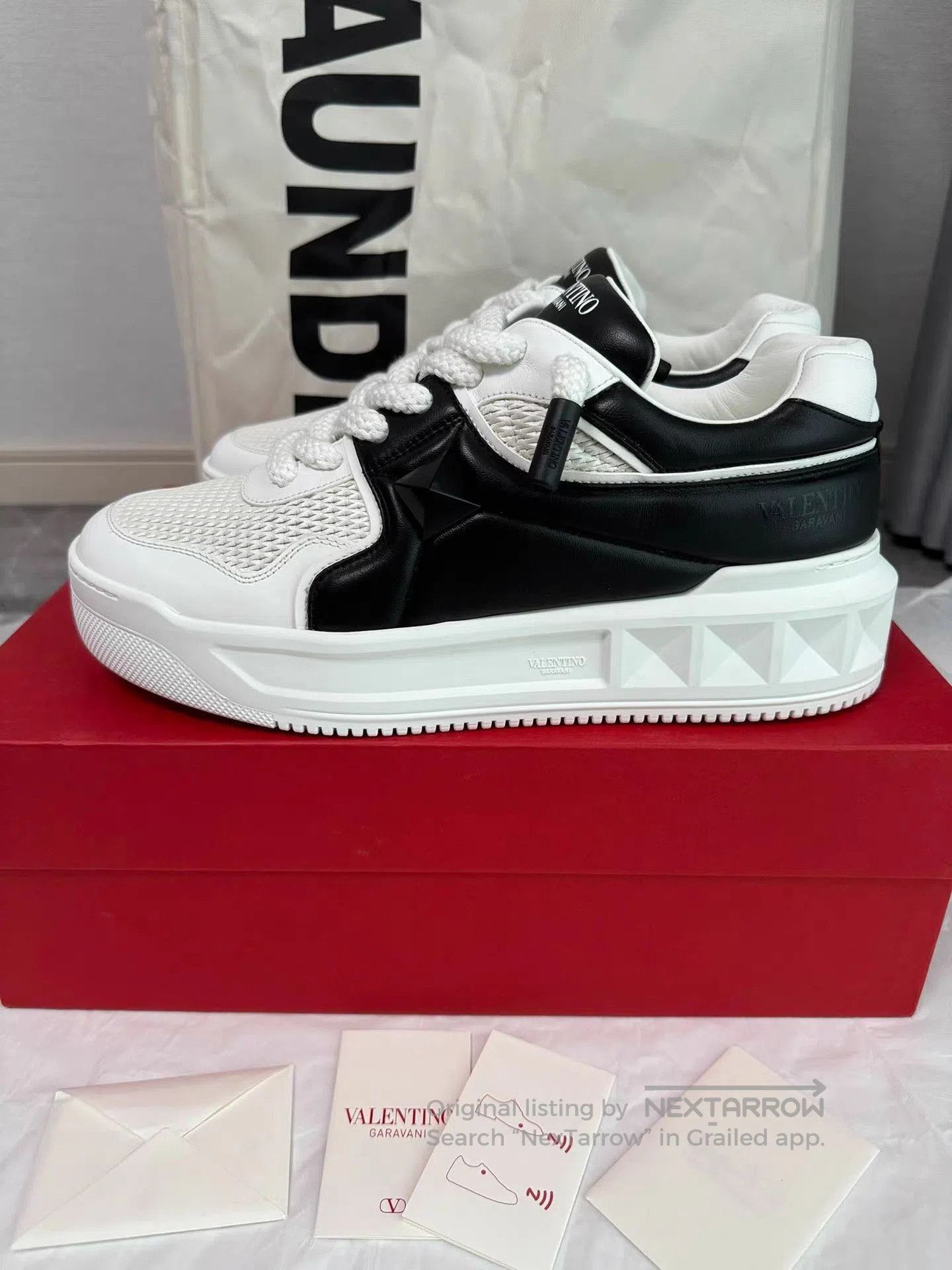 Valentino White Low. Size US 9 / EU 42 - 1 Thumbnail