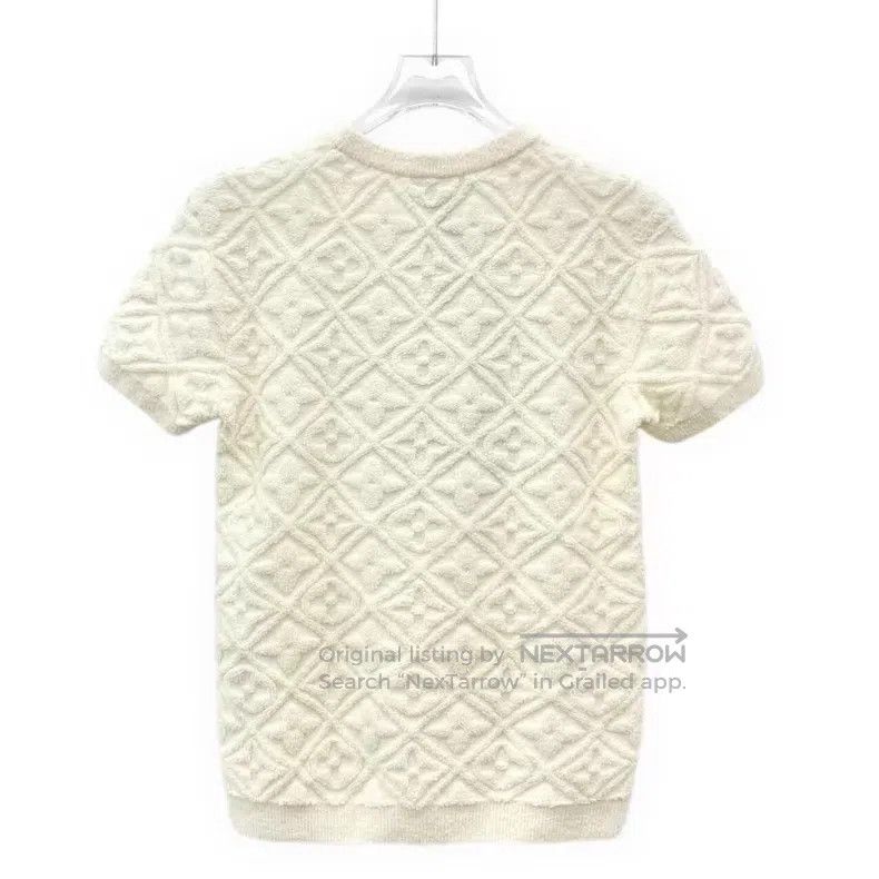 Louis Vuitton Louis Vuitton 24 beige logo embossed full-print cotton cre Size S / US 4 / IT 40 - 2 Thumbnail