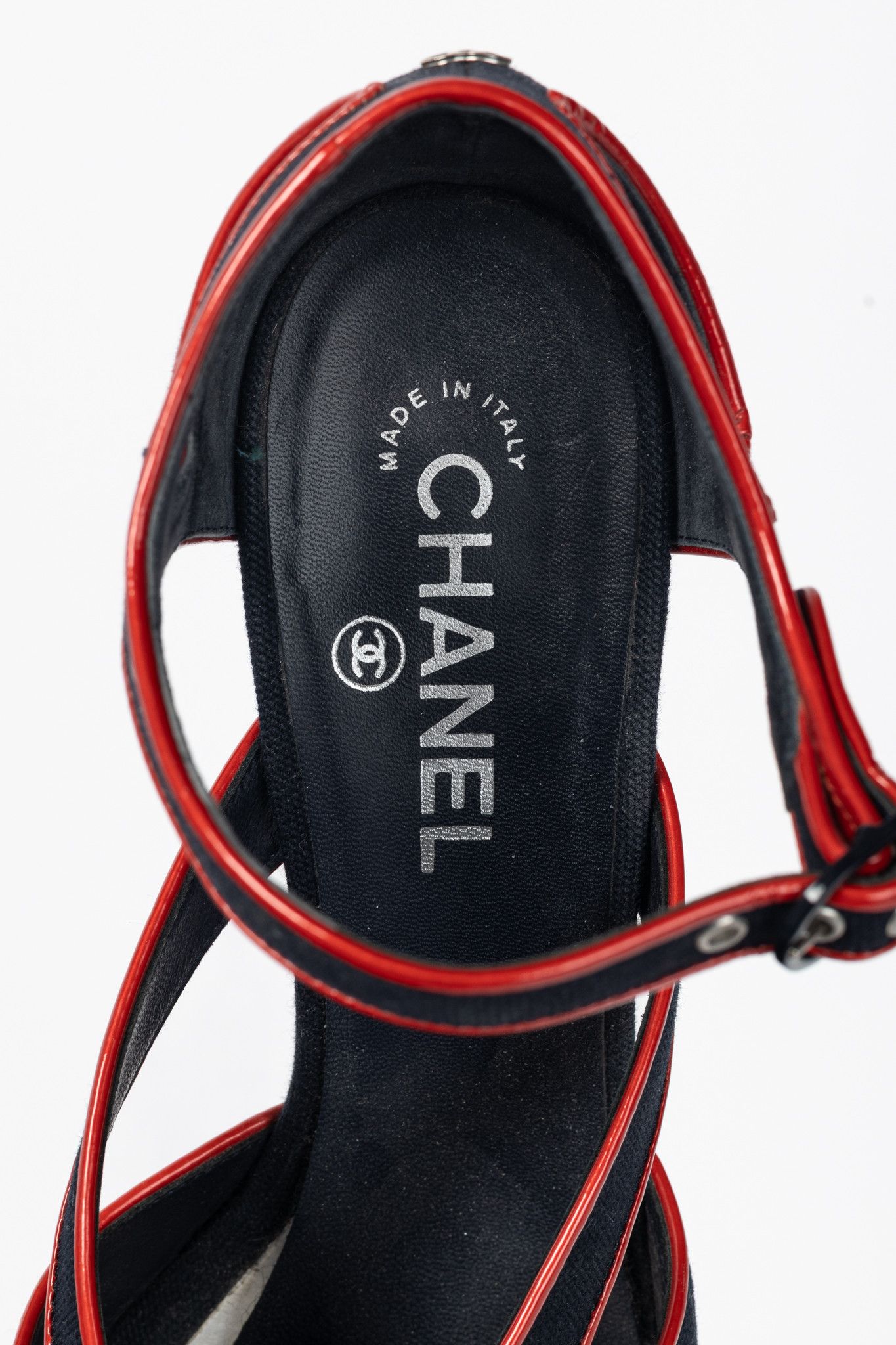Chanel Chanel SS/08 Runway Navy Canvas & Red Patent Leather Sandals Size US 10.5 / IT 40.5 - 11 Thumbnail