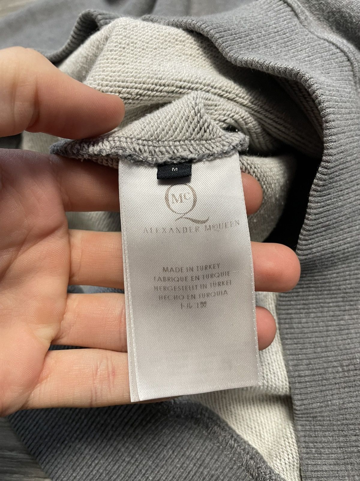 Alexander McQueen Alexander McQueen Big Logo Gray Sweatshirt Crewneck Size US M / EU 48-50 / 2 - 11 Thumbnail