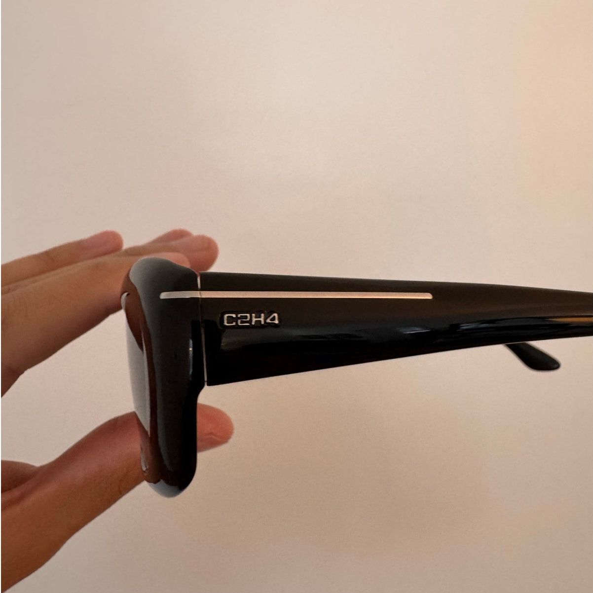 C2H4 C2H4 Uri Sunglasses | Size: 52.22 145 Size ONE SIZE - 4 Thumbnail
