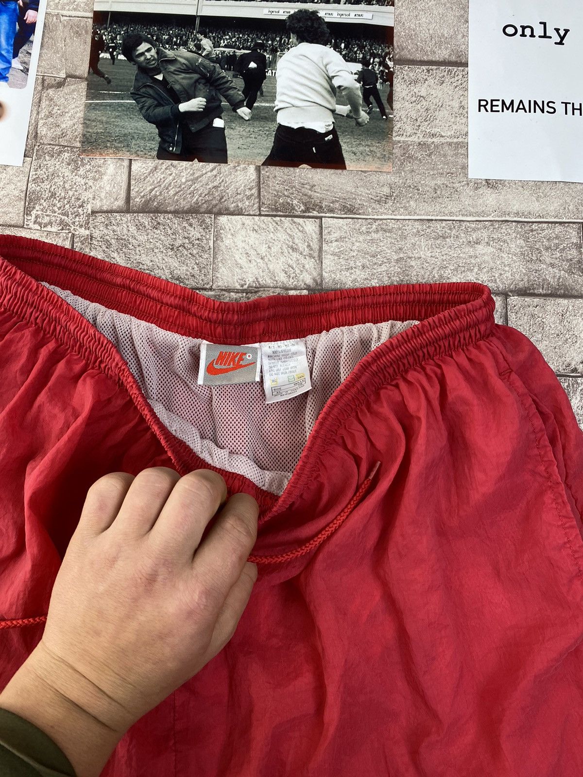 Nike × Vintage Vintage Nike Nylon Shorts 90s Big Logo Swoosh Men Red Size US 36 / EU 52 - 4 Thumbnail