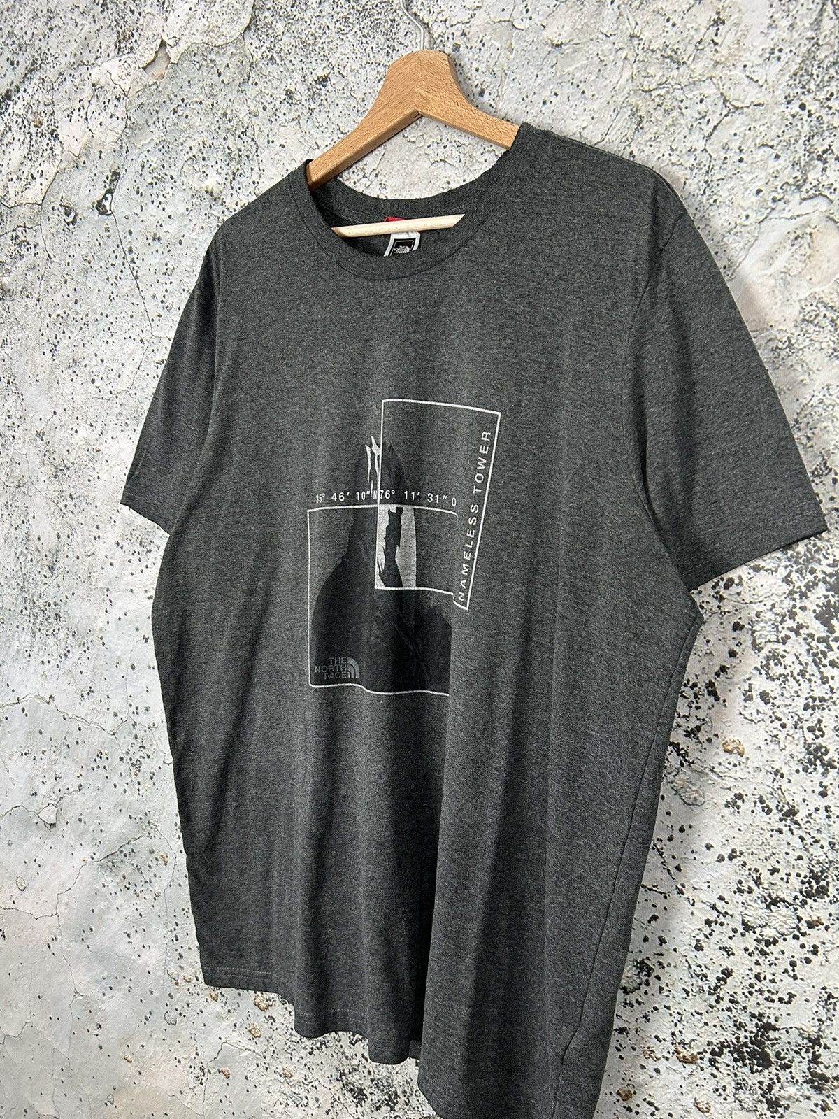 Other The North Face Grey Outdoor Graphic Tee Gorpcore Size US XL / EU 56 / 4 - 2 Thumbnail