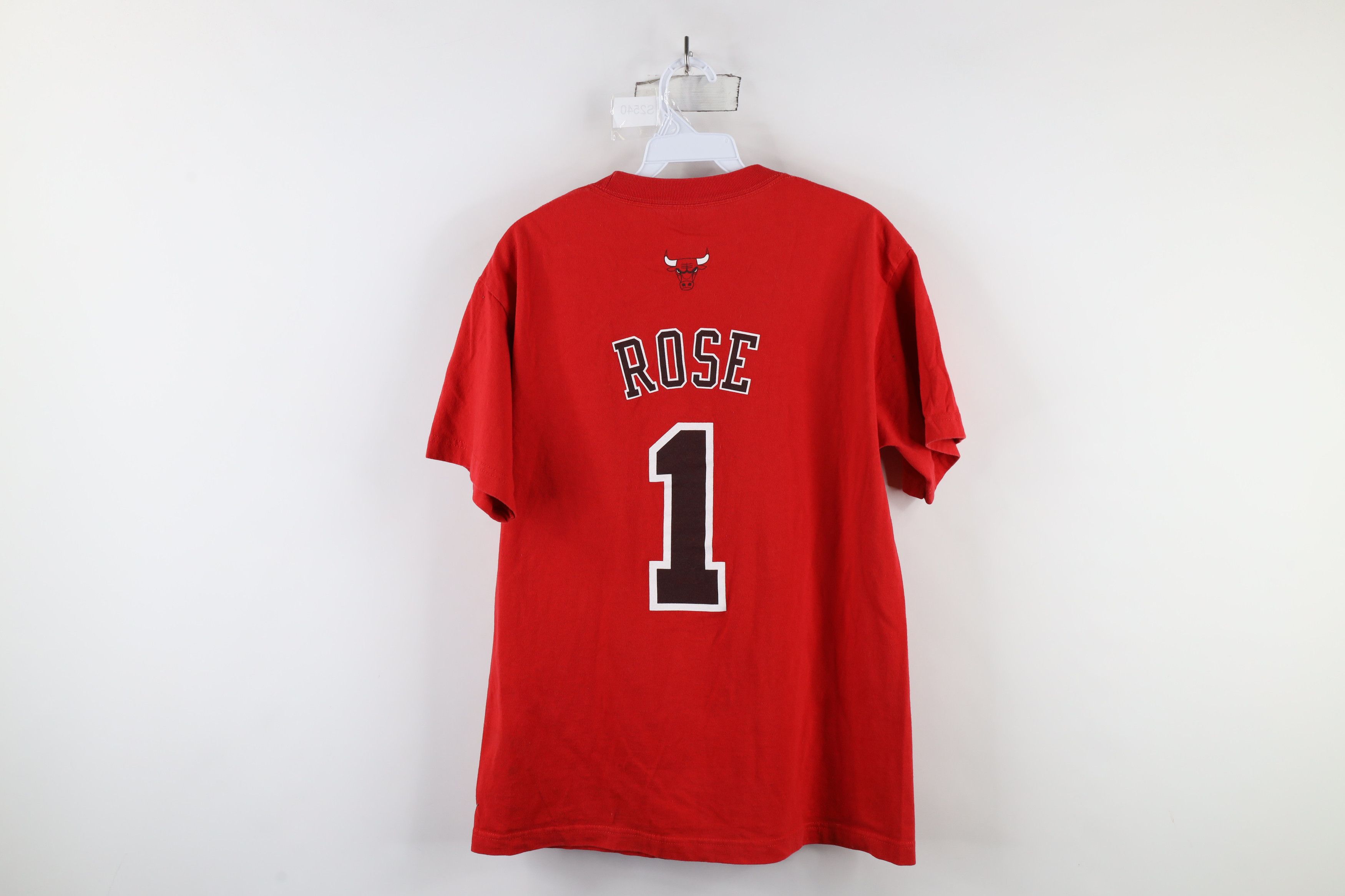 Adidas × Vintage Vintage Adidas Rose Chicago Bulls Basketball Jersey T-Shirt Size US M / EU 48-50 / 2 - 12 Thumbnail