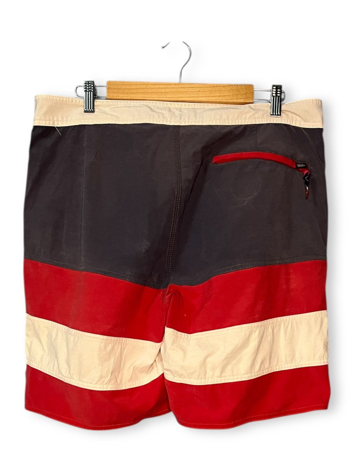 Vans Vans Era Panel board shorts Red,White,Dark Grey Block Size US 34 / EU 50 - 2 Thumbnail