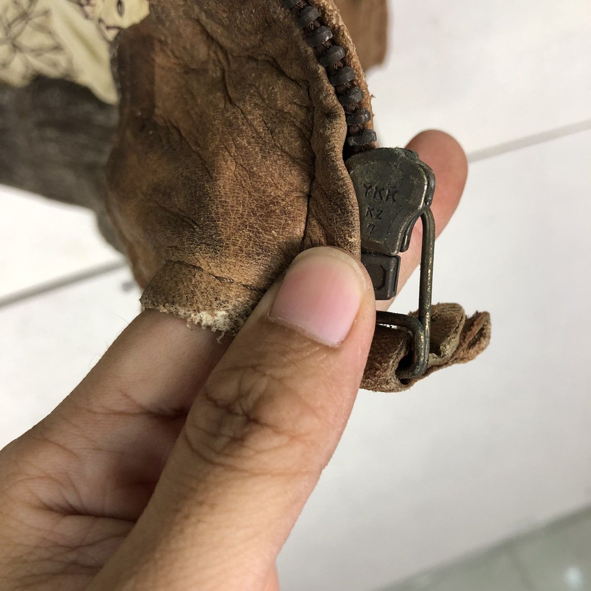 Vintage Vintage Military Type A-2 Flight Jacket Genuine Leather Usa Size US L / EU 52-54 / 3 - 18 Thumbnail