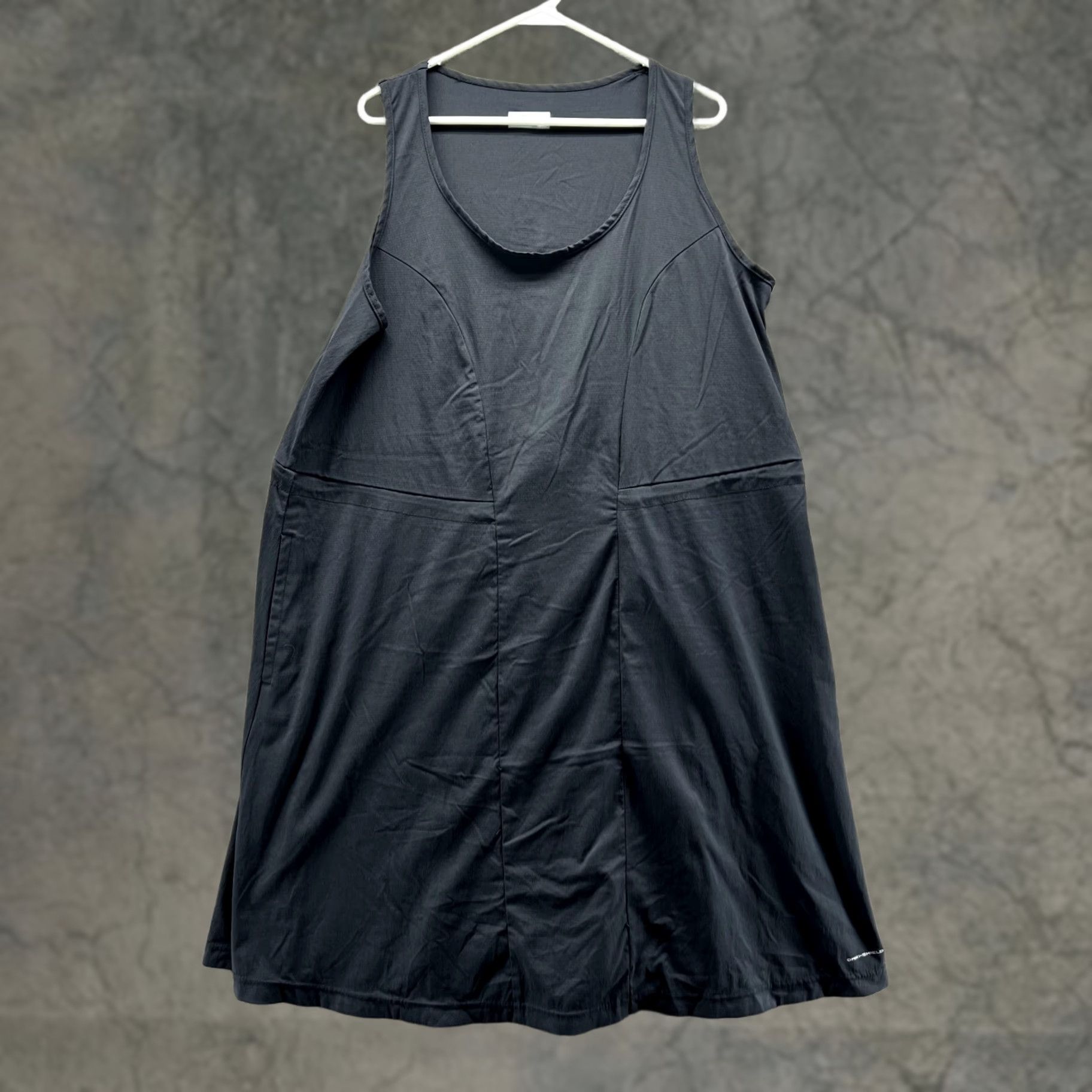 Vintage Columbia Shirt Dress Women 1X Black Sleeveless Round Neck Pullover Casual Polyester Knee Length - Plus Size Dress Size XL / US 12-14 / IT 48-50 - 1 Thumbnail