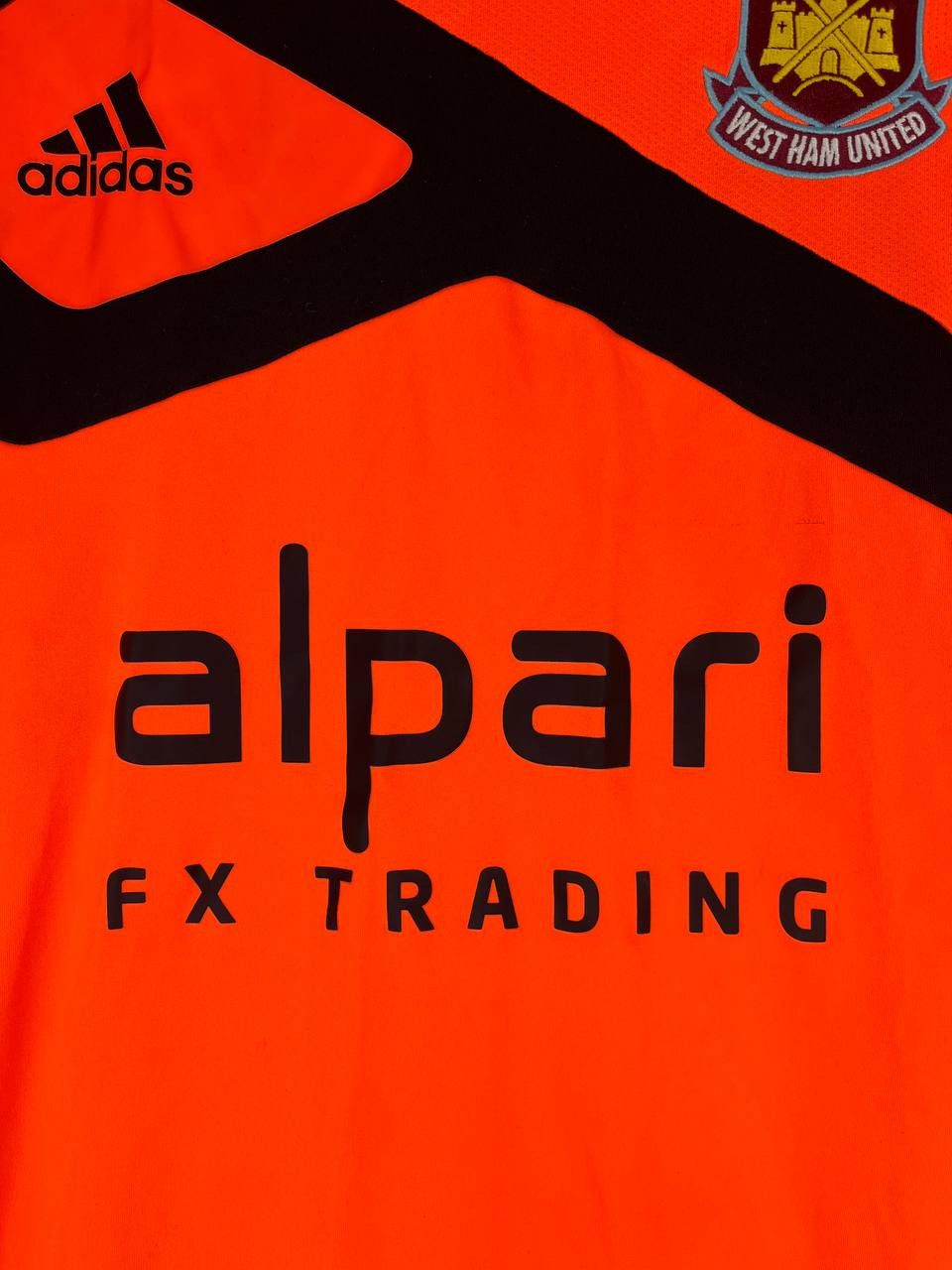 Adidas Adidas West Ham United 2013 2014 Goalkeeper Shirt Size L Size US L / EU 52-54 / 3 - 3 Thumbnail