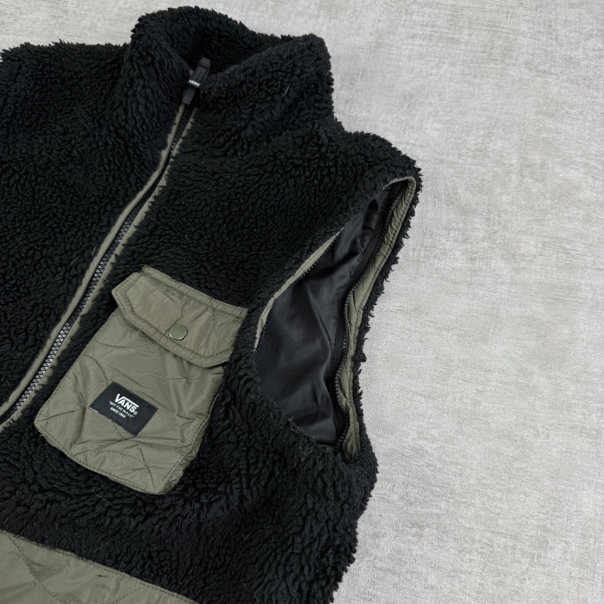 Vans Vans Sherpa Vest Size US XS / EU 42 / 0 - 7 Thumbnail